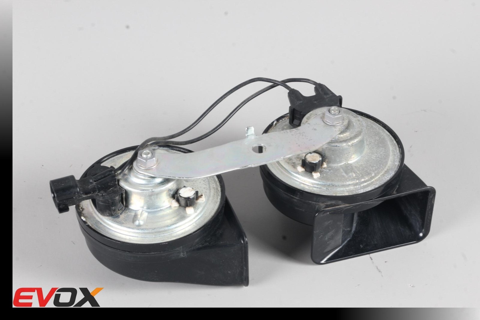 Dual Horn Assembly with Bracket with RAM 1500 2500 3500 3.6L V6 5.7L V8 2014+