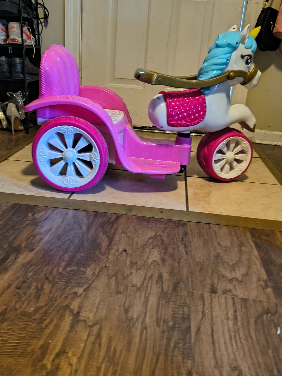 power wheels unicorn and carriage 6v