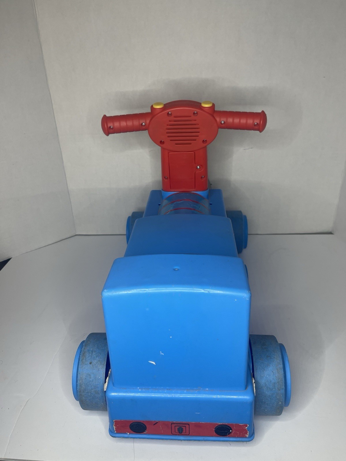 RARE Jakks Pacific Thomas The Train Tank Engine Activity Ride On Push N’ Scoot