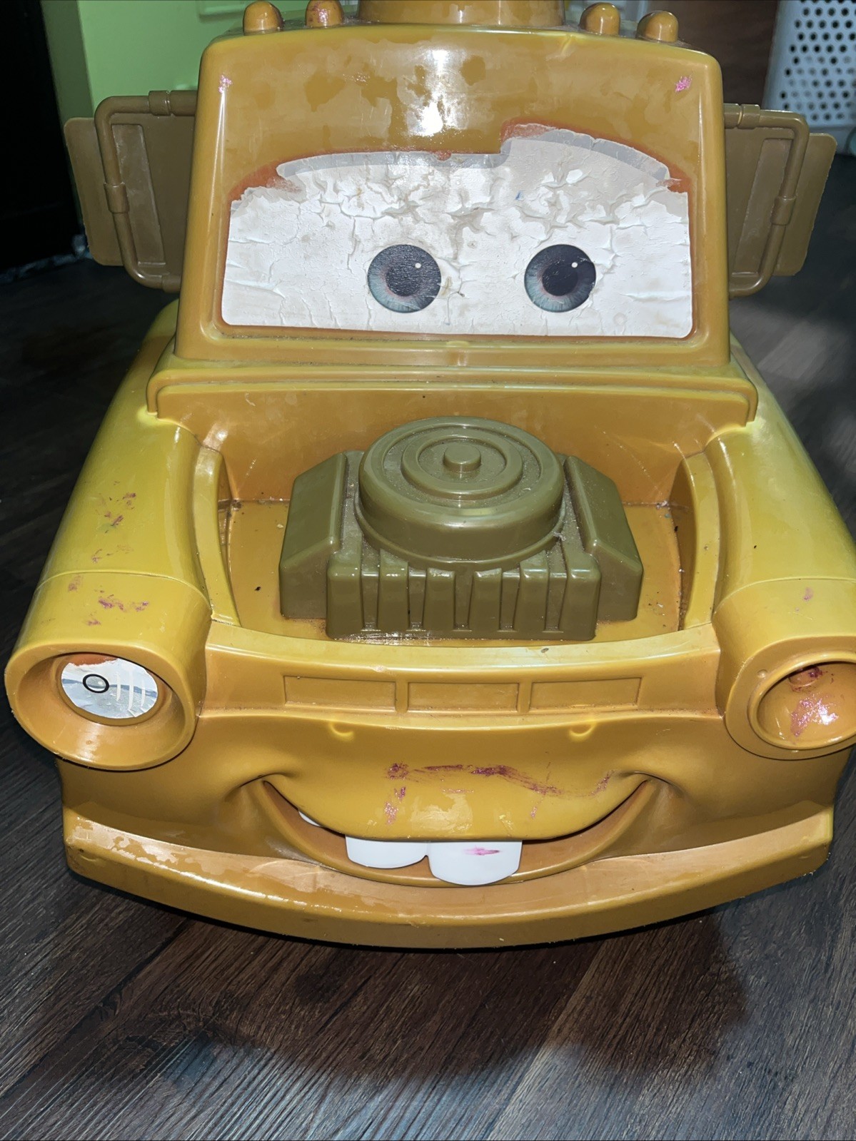 Disney Pixar Cars Tow Mater 6V Battery Powered Ride On Read Description