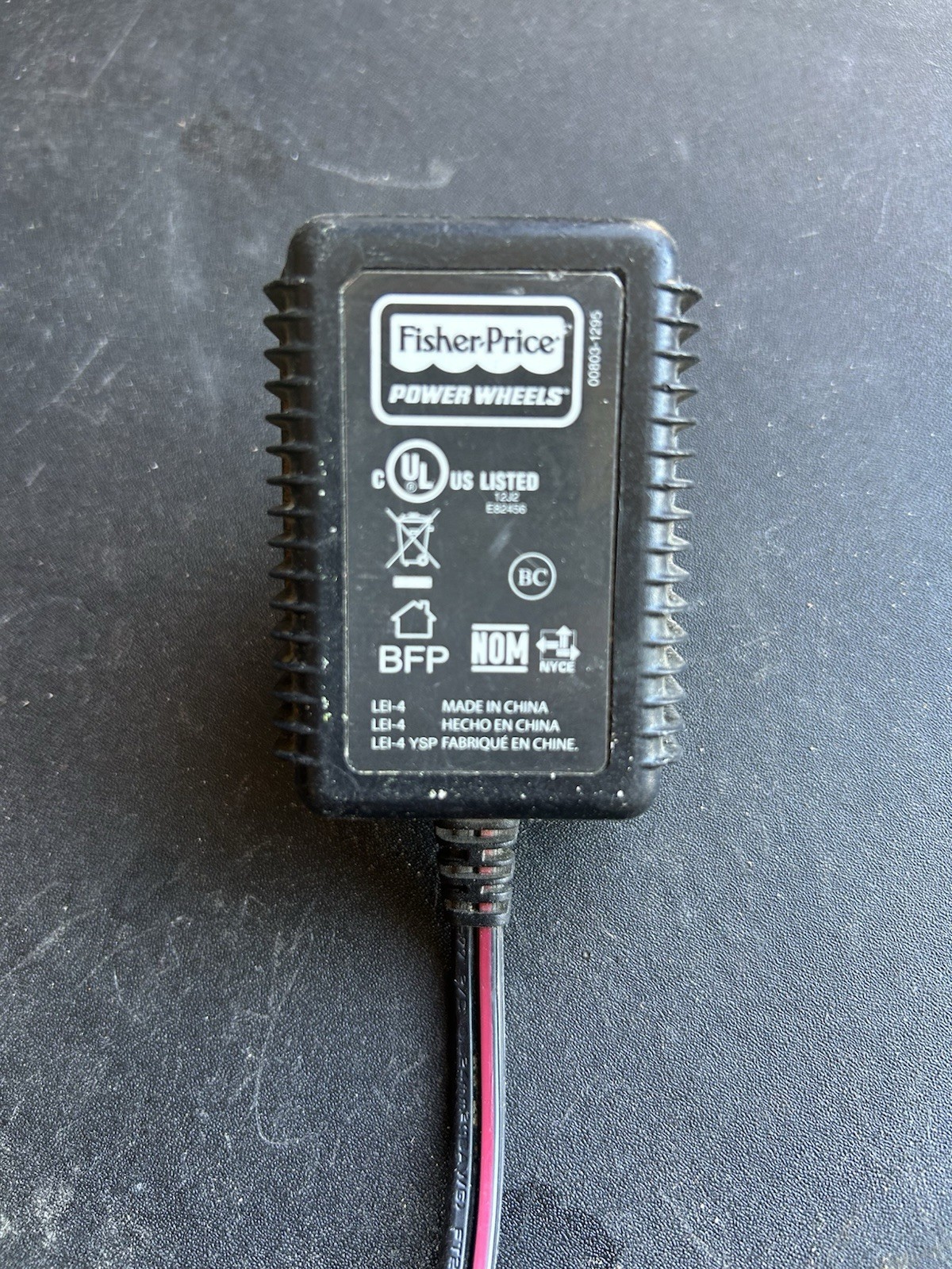 Original Power Wheels Fisher Price 12 Volt !2V Battery Charger 00801-2101 Black