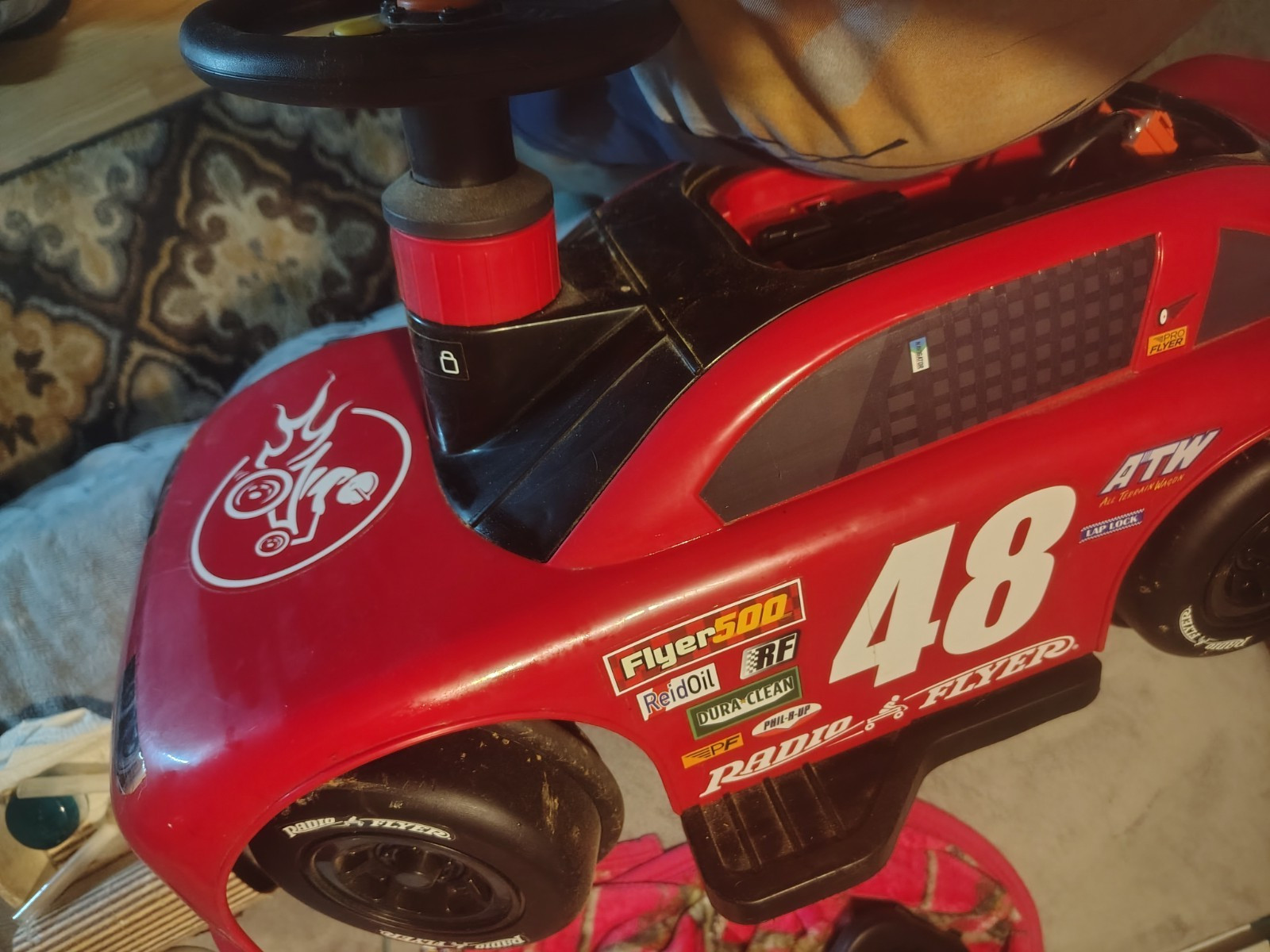 Radio Flyer 6v Racer Ride On Car for toddlers