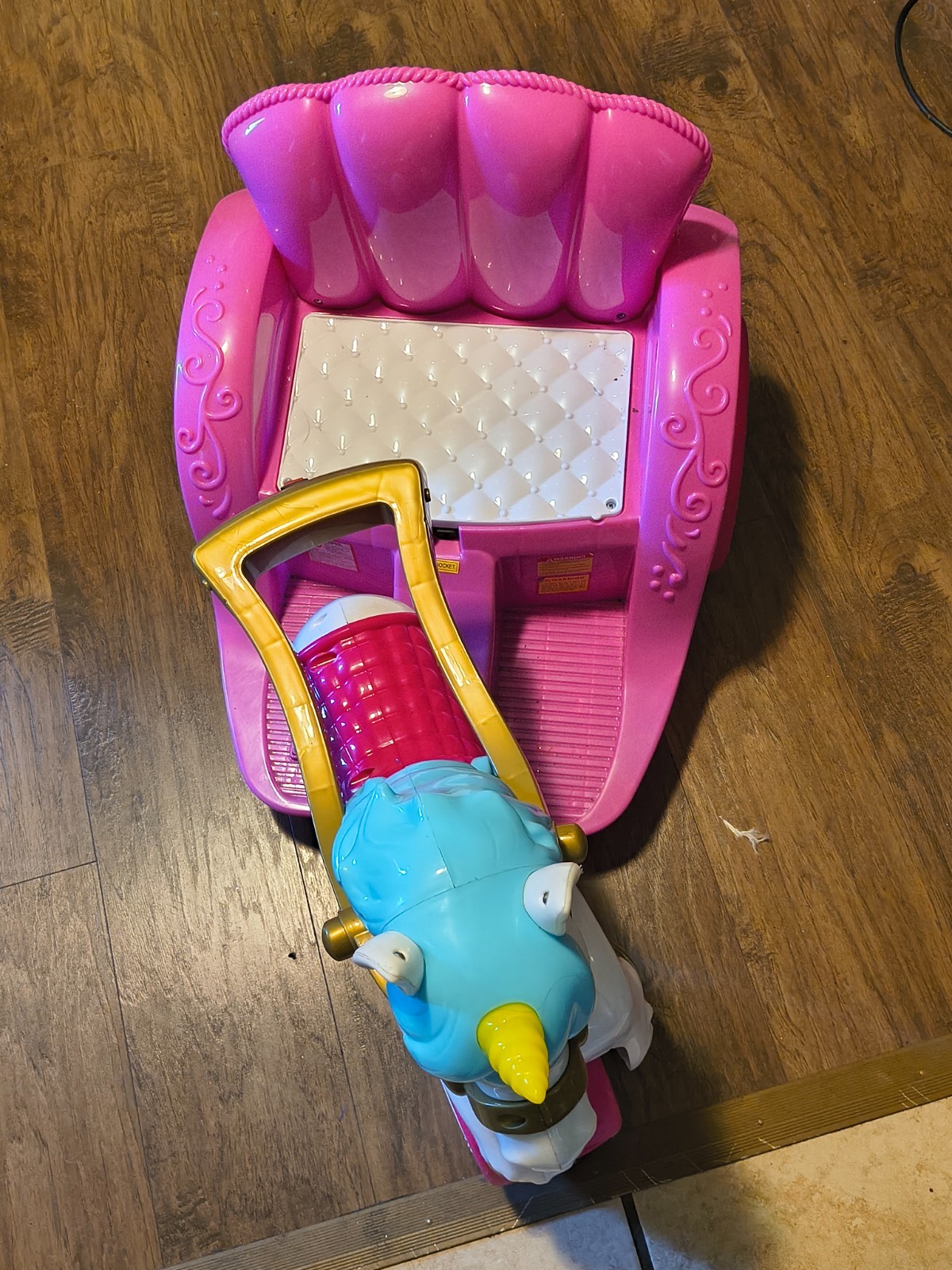power wheels unicorn and carriage 6v