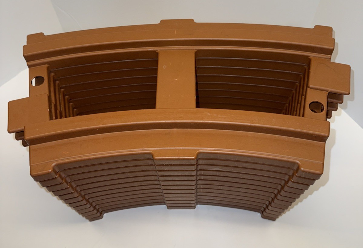 Lot of 12 Peg Perego Thomas the Tank Engine Train Ride-On Curved Brown Tracks