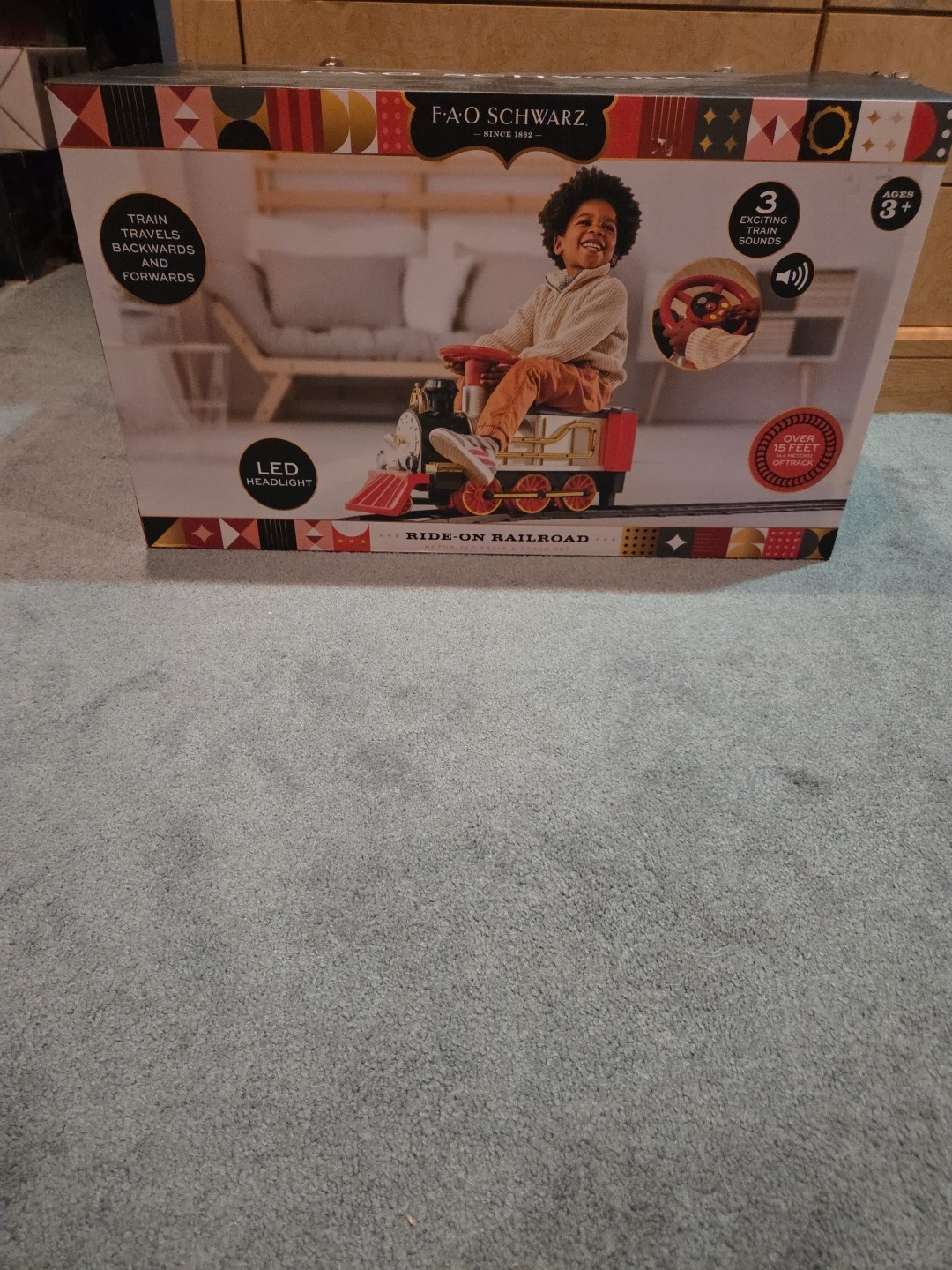 FAO Schwarz Ride-On Motorized Train with LED Light & Over 15 Feet of Track NEW