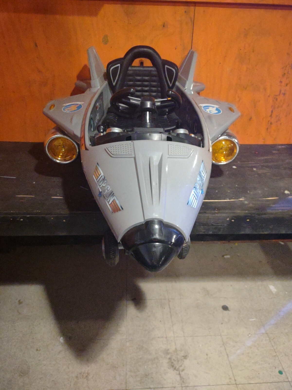 Hyper Toys 6 Volt Top Gun Jet Battery Powered Ride On F-22 As Is