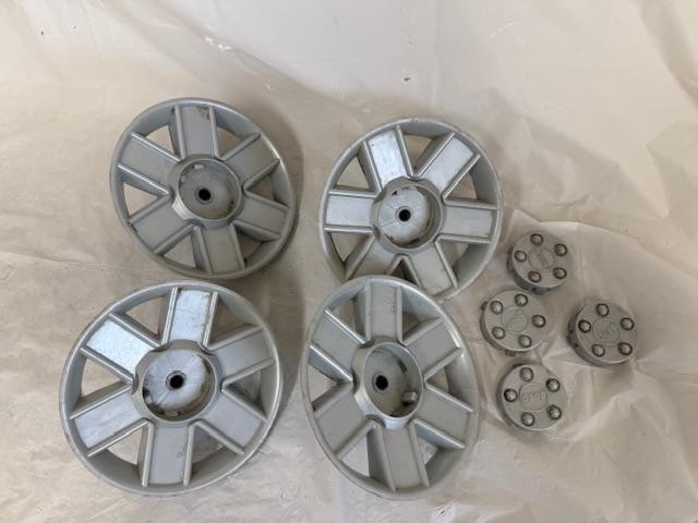 Power Wheels Wheel Jeep Hub Caps and Center Caps Silver Grey