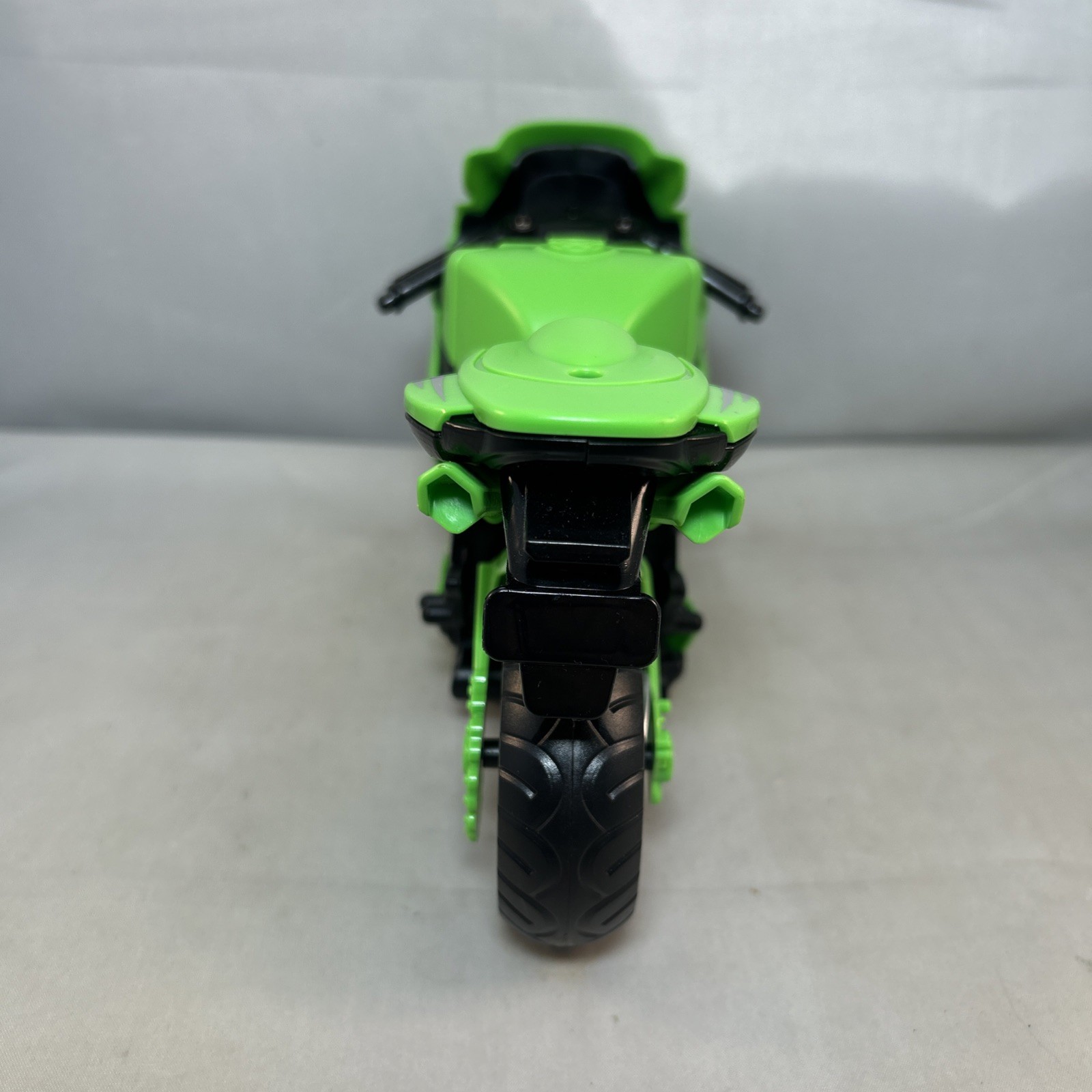 Raxx Wheel Motorcycle Light And Sound Friction Green – *Does not Work*