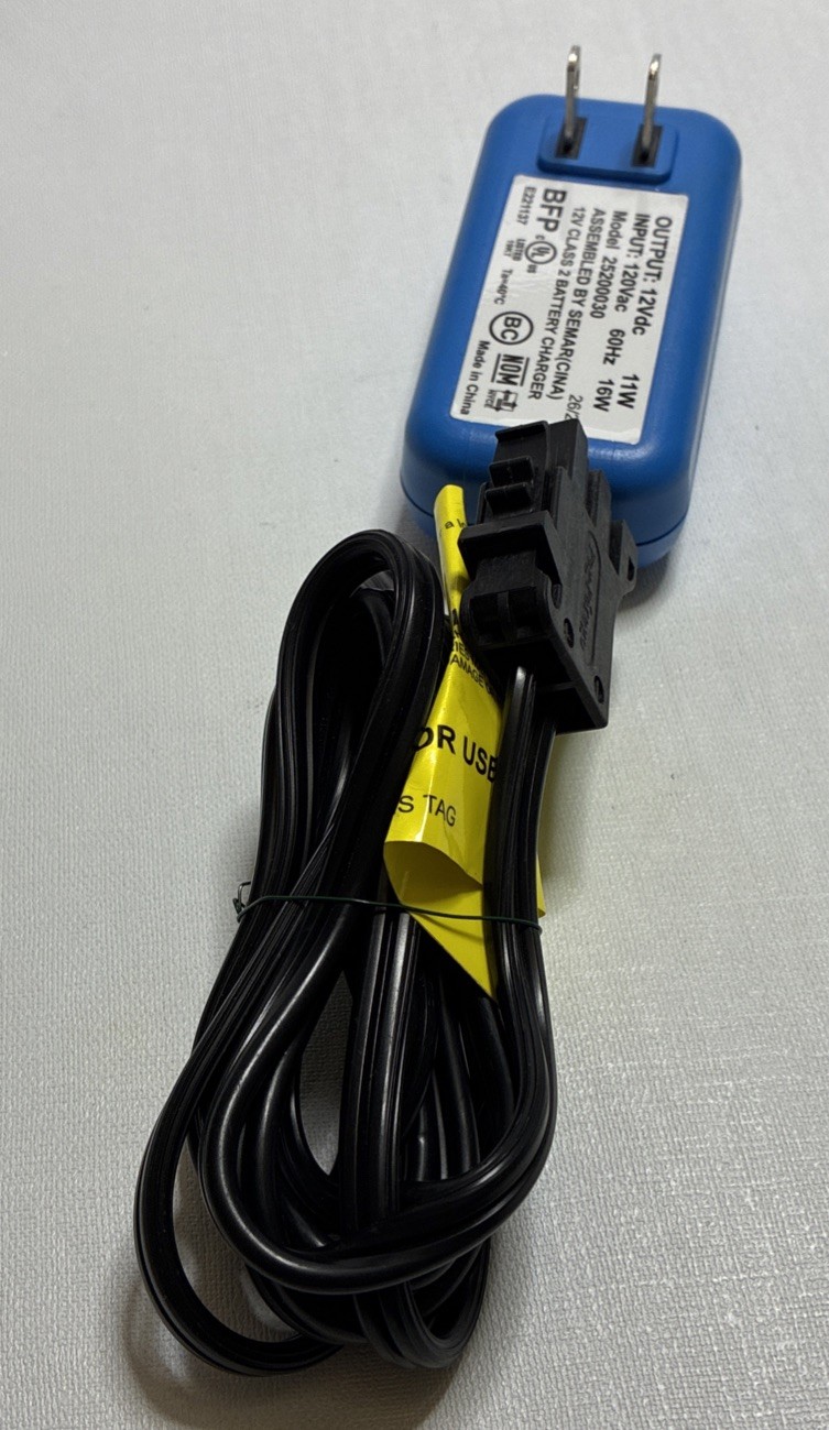 Genuine Peg-Perego 12V DC Class 2 Battery Charger Model 25200030