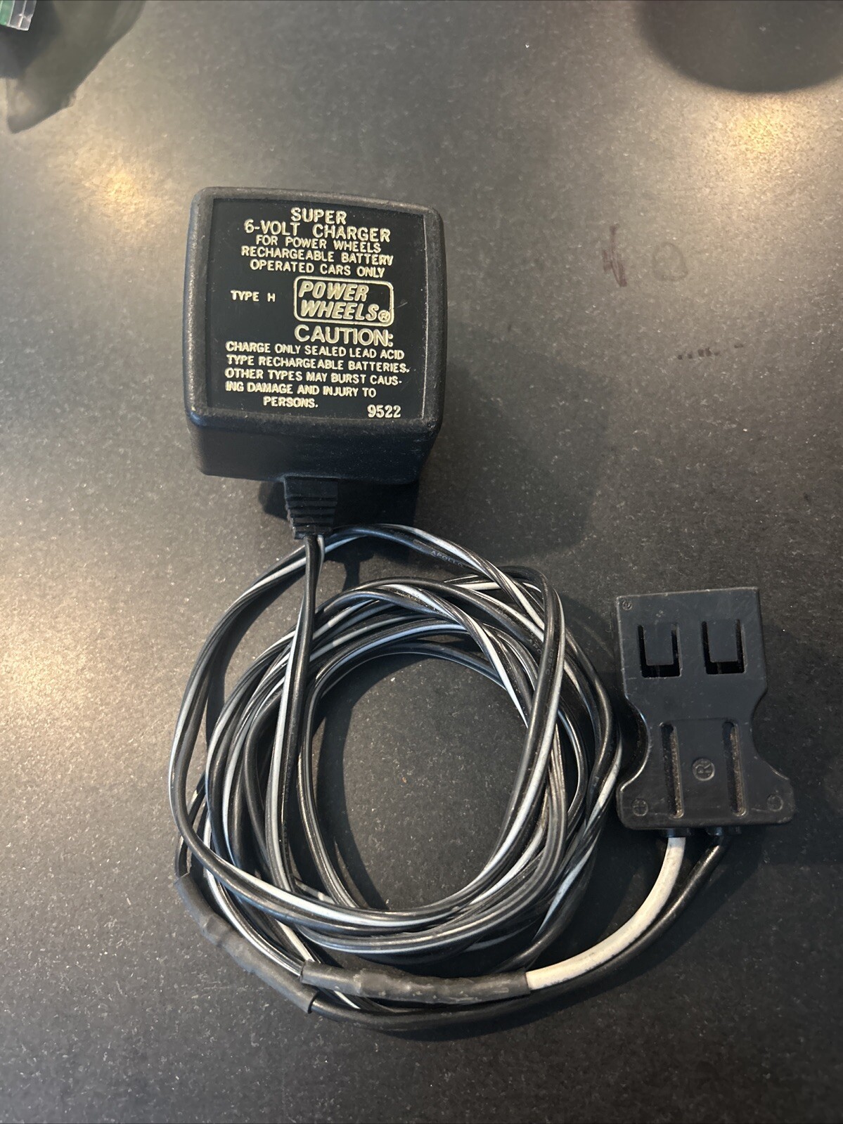 POWER WHEELS 6 VOLT SUPER BATTERY CHARGER MODEL BC-120-61200 CLASS 2