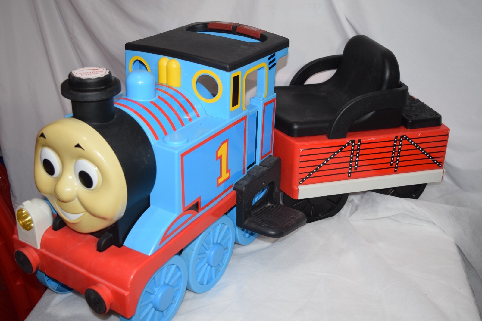 Peg Perego Thomas Tank Engine Train Ride On With Coal Car Battery Charger GUC