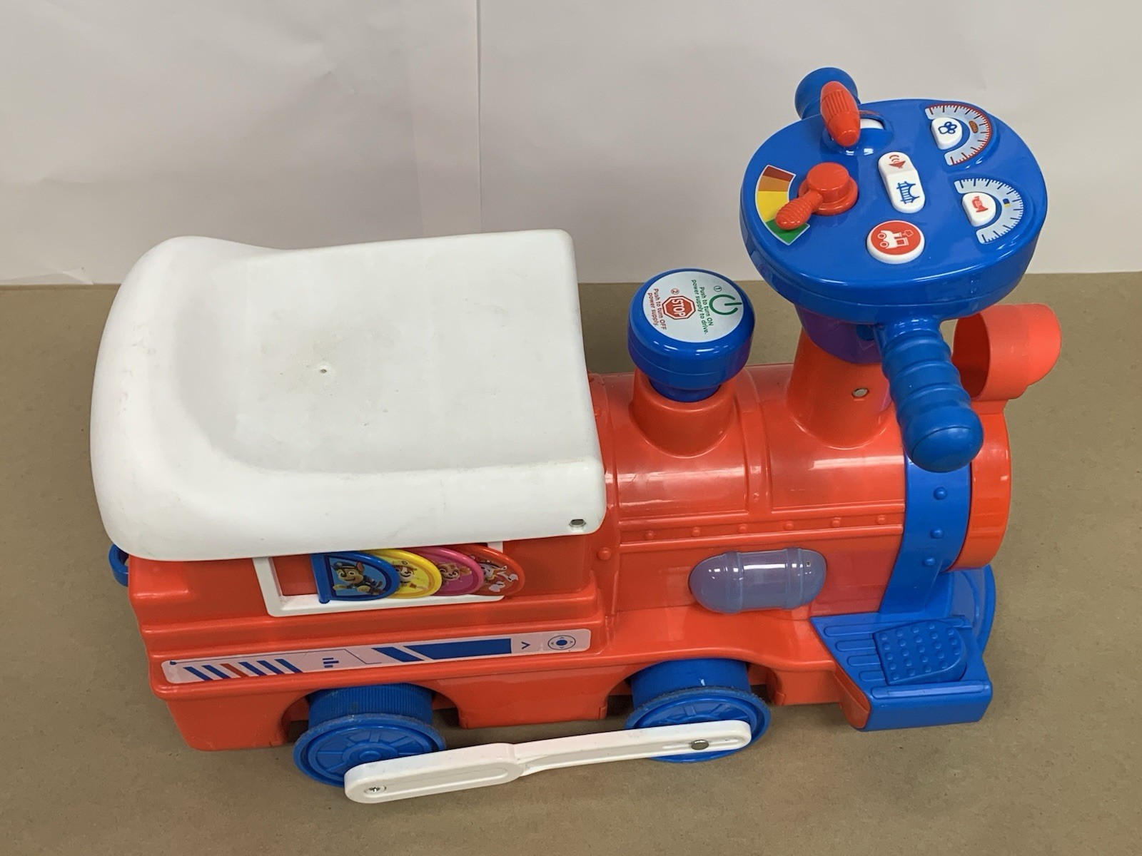 Retired Paw Patrol 6-Volt Powered Ride On Train Locomotive Caboose Tracks