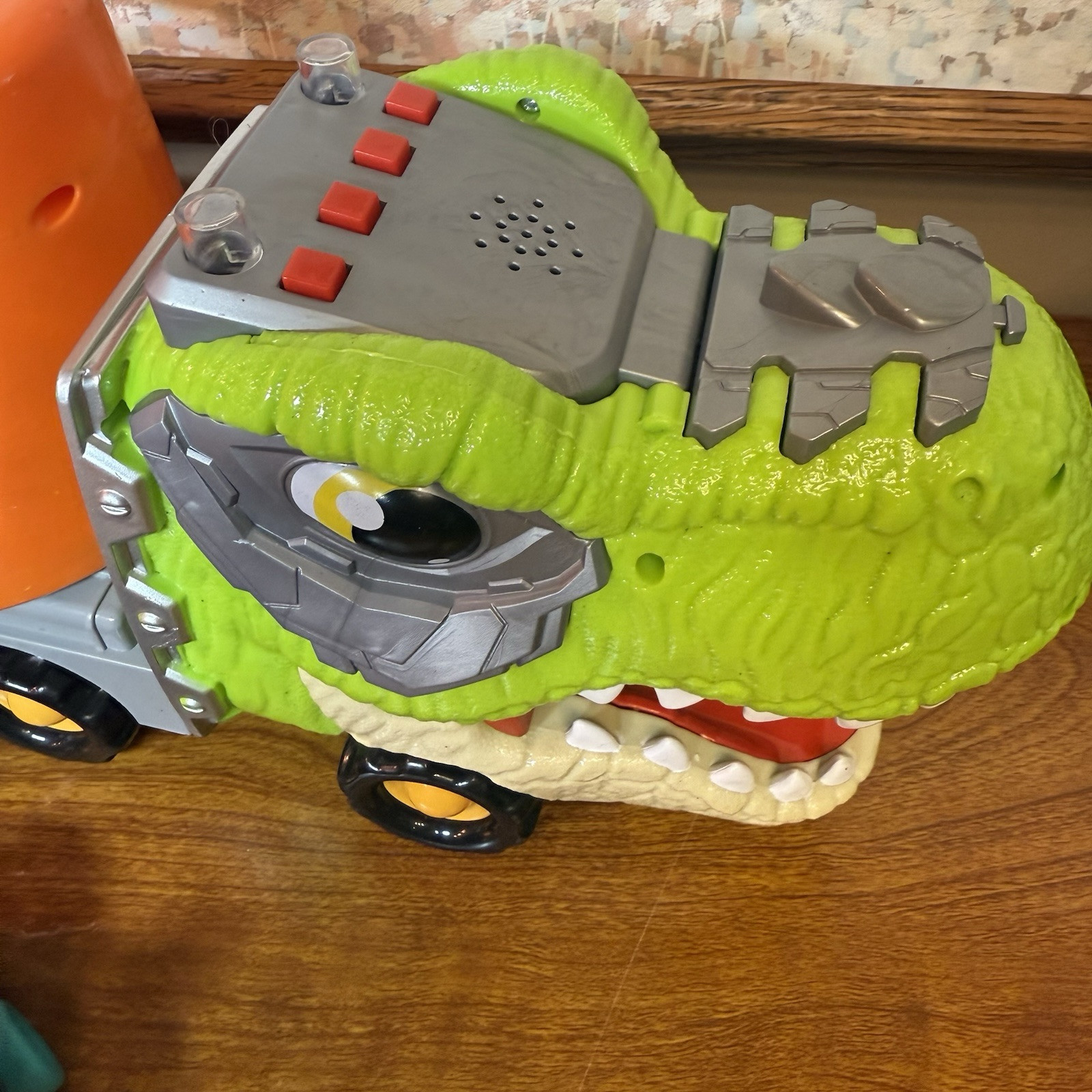 JOYIN Dinosaur Truck Toys for Kids, Kids Boys Age 3-5 Cars Used Roaring Riders