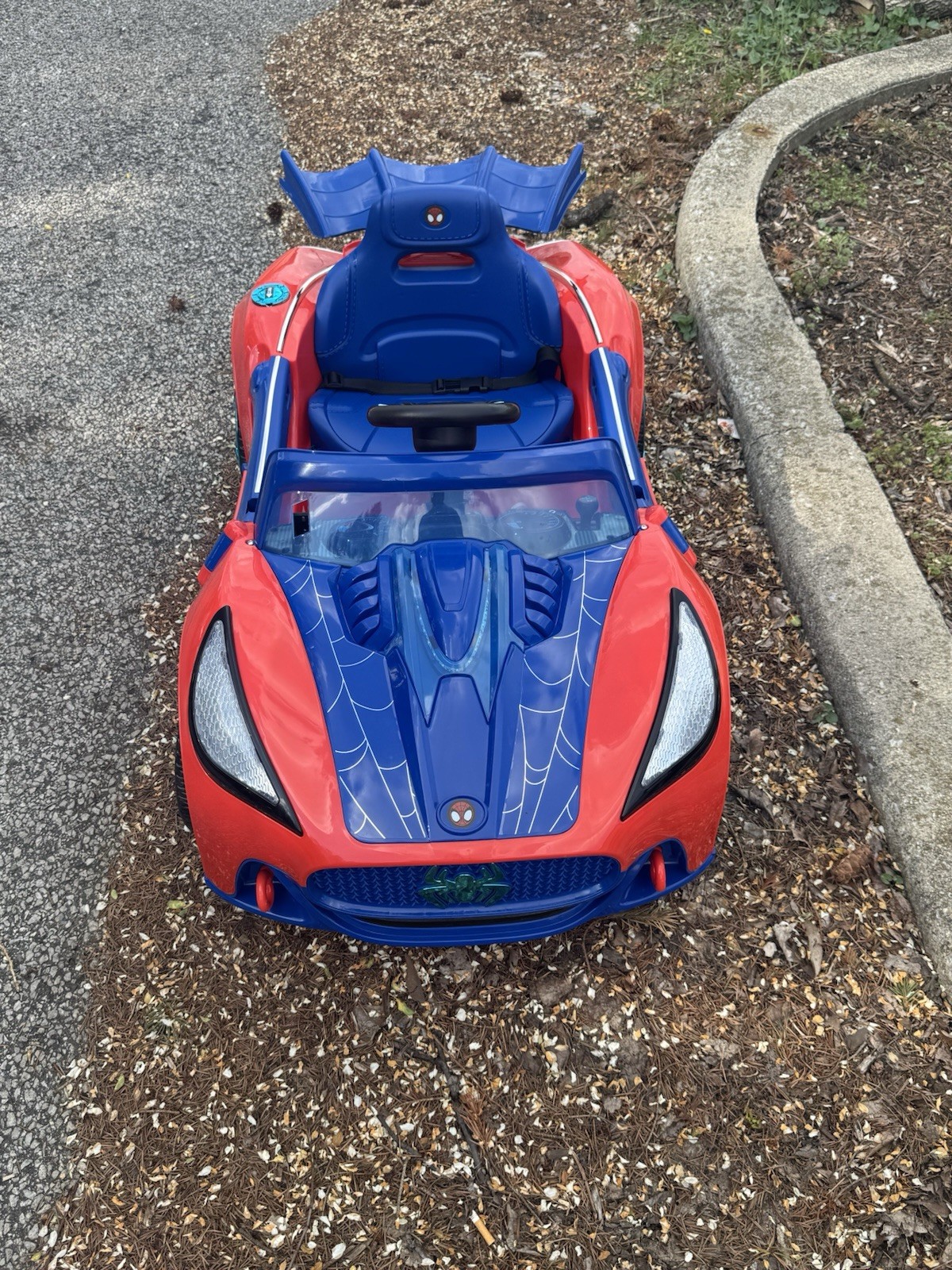 Marvel Spider-Man Battery Operated Ride-On Car Red Blue 3-7 Years Cars Theme