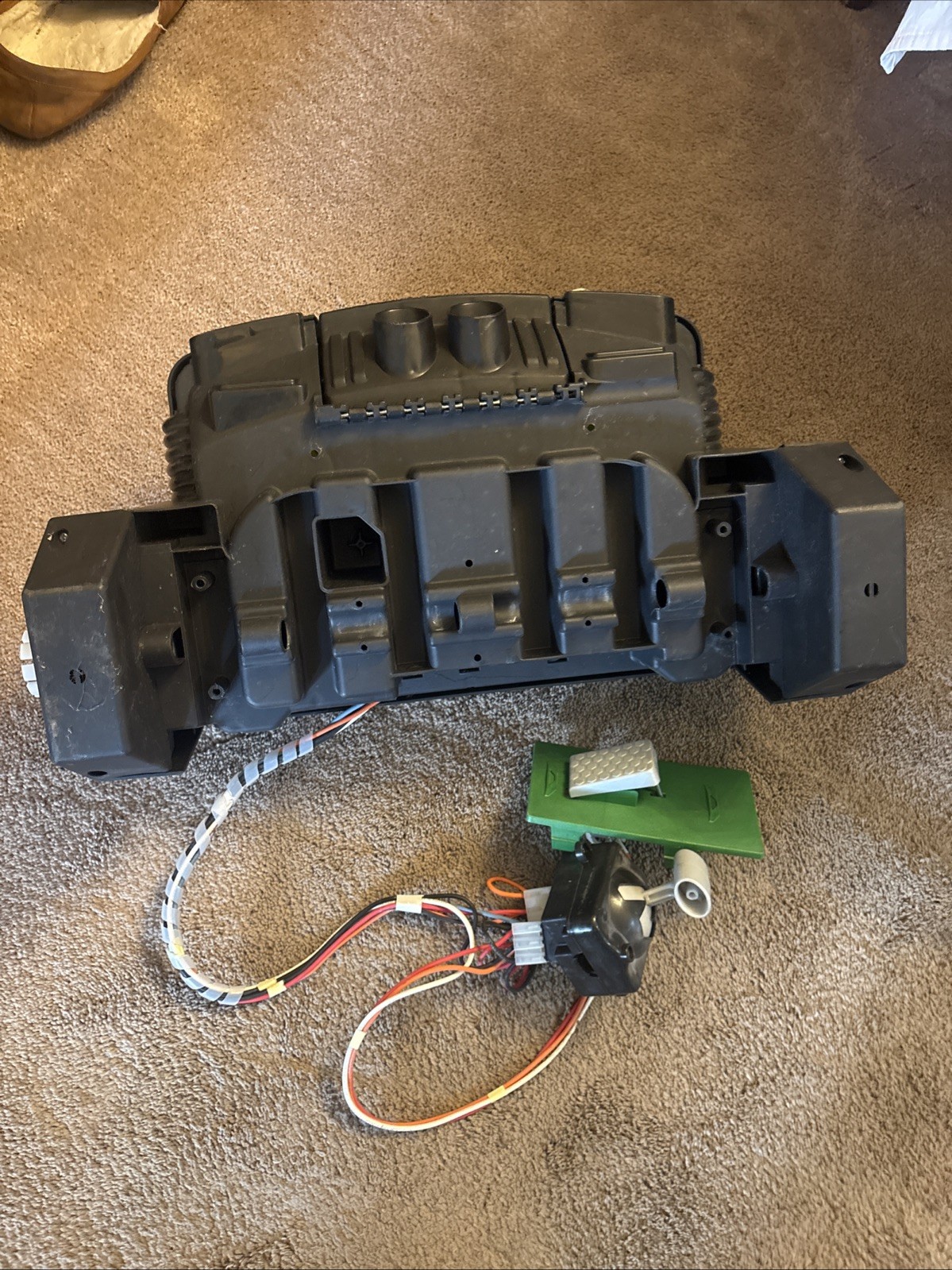 Fisher Price Power Wheels DUNE RACER EXTREME gearbox Motor With battery Housing