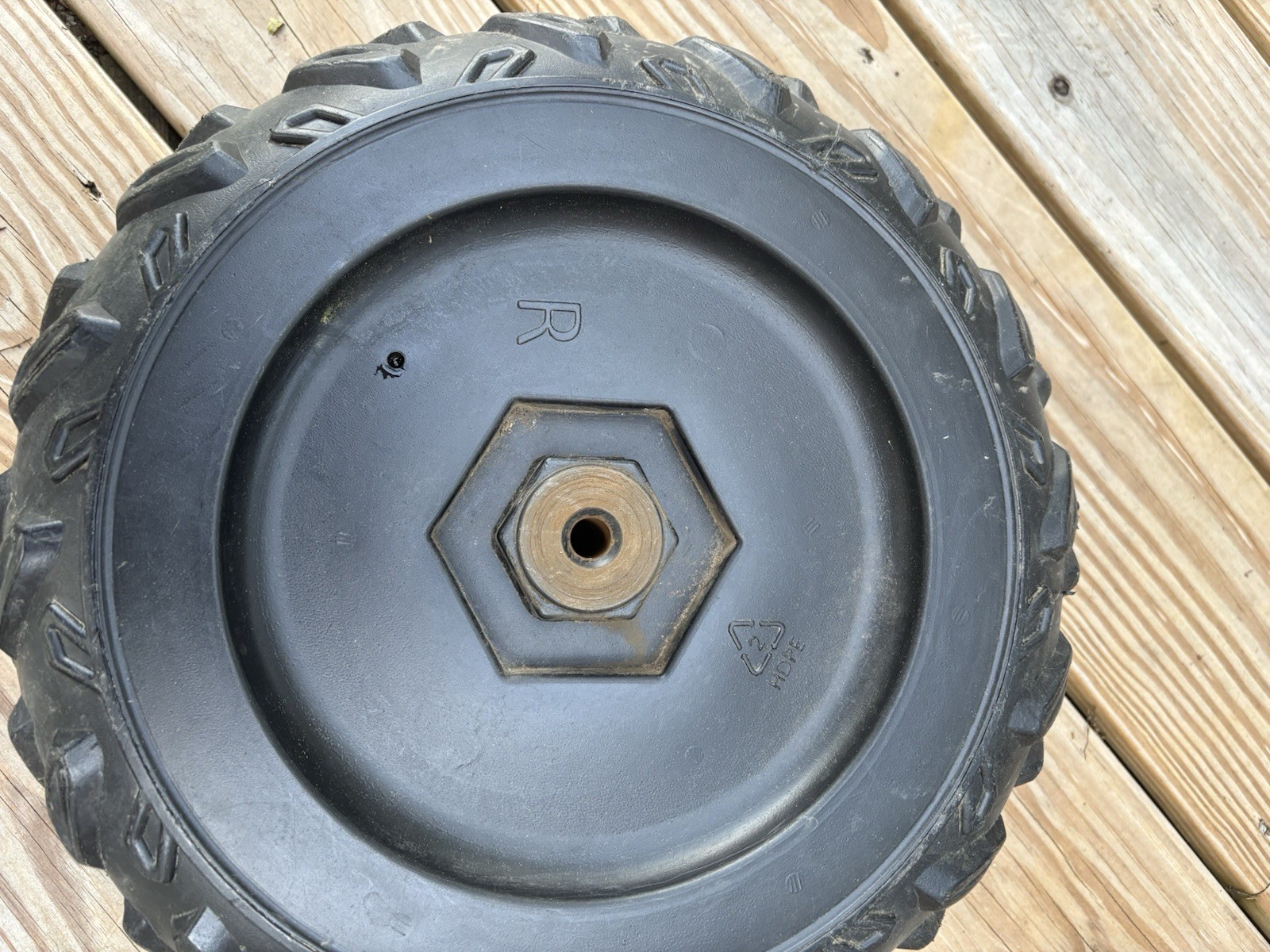 Lightly Used Condition Front R Wheel for Yamaha Raptor Ec-1708 Riding Toy 12v