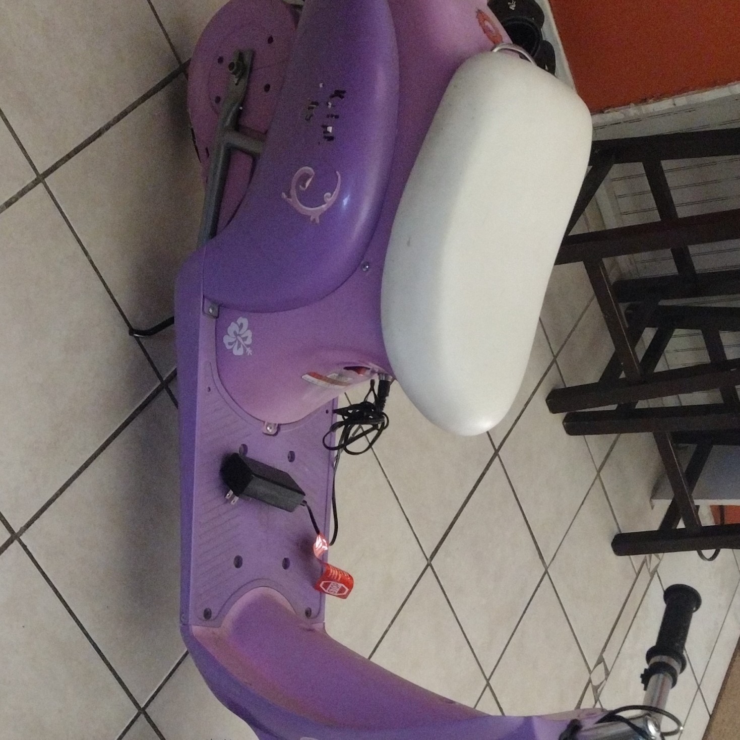 Razor Purple Battery Operated Ride-On Scooter 8-11 Years Flower Design