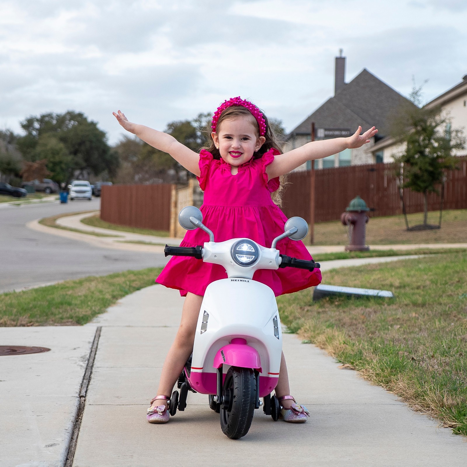 6V Kids Electric Motorcycle ride on Motorbike Age for 1-4 w/ Training Wheels LED