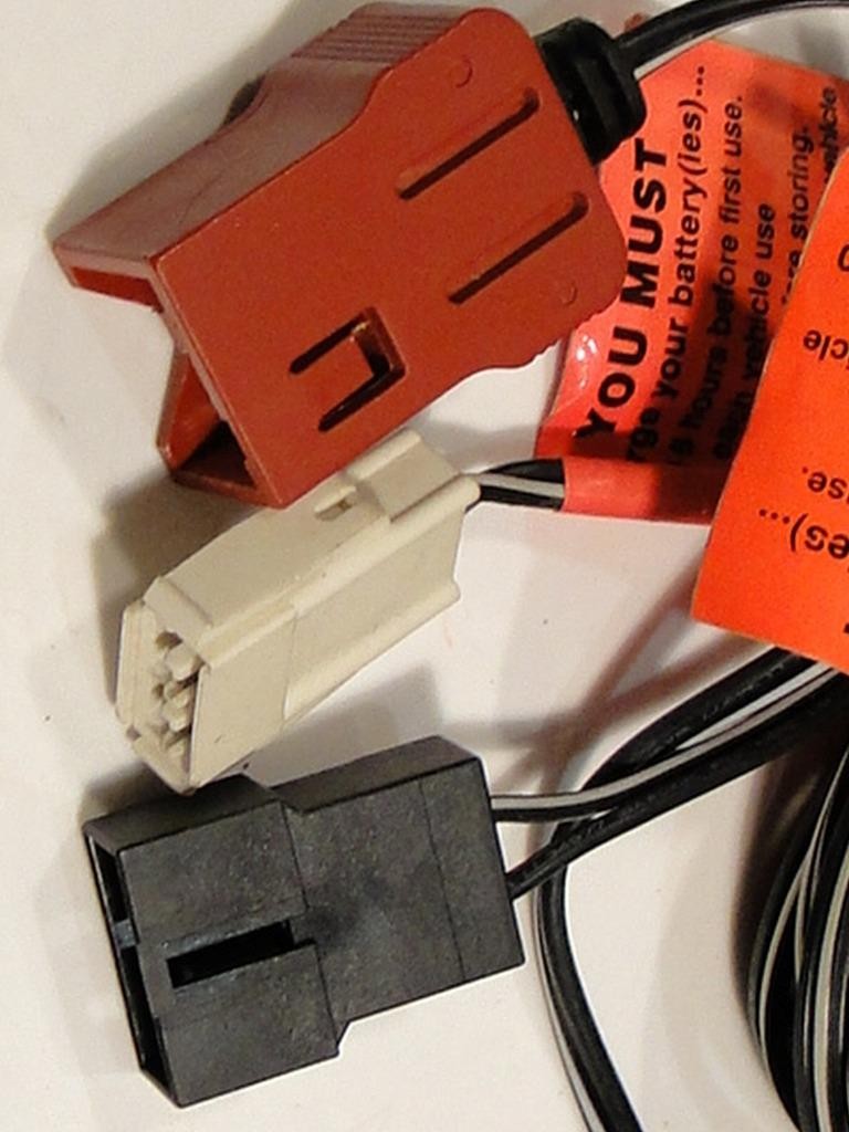 3 – 6 Volt Power Wheel Chargers C-6080 040135 & 00801-1484 Working