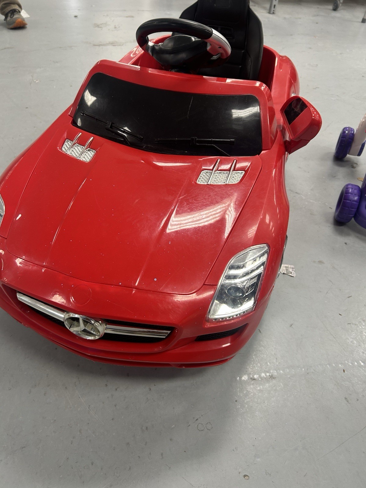 Mercedes-Benz Red Battery Operated Ride-On Toy Car for Ages 3-7