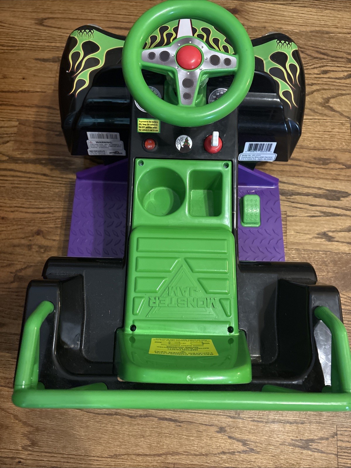 Toddler Monster Jam Grave Digger 6V RideOn Truck Car Charger Not Inc. Untested