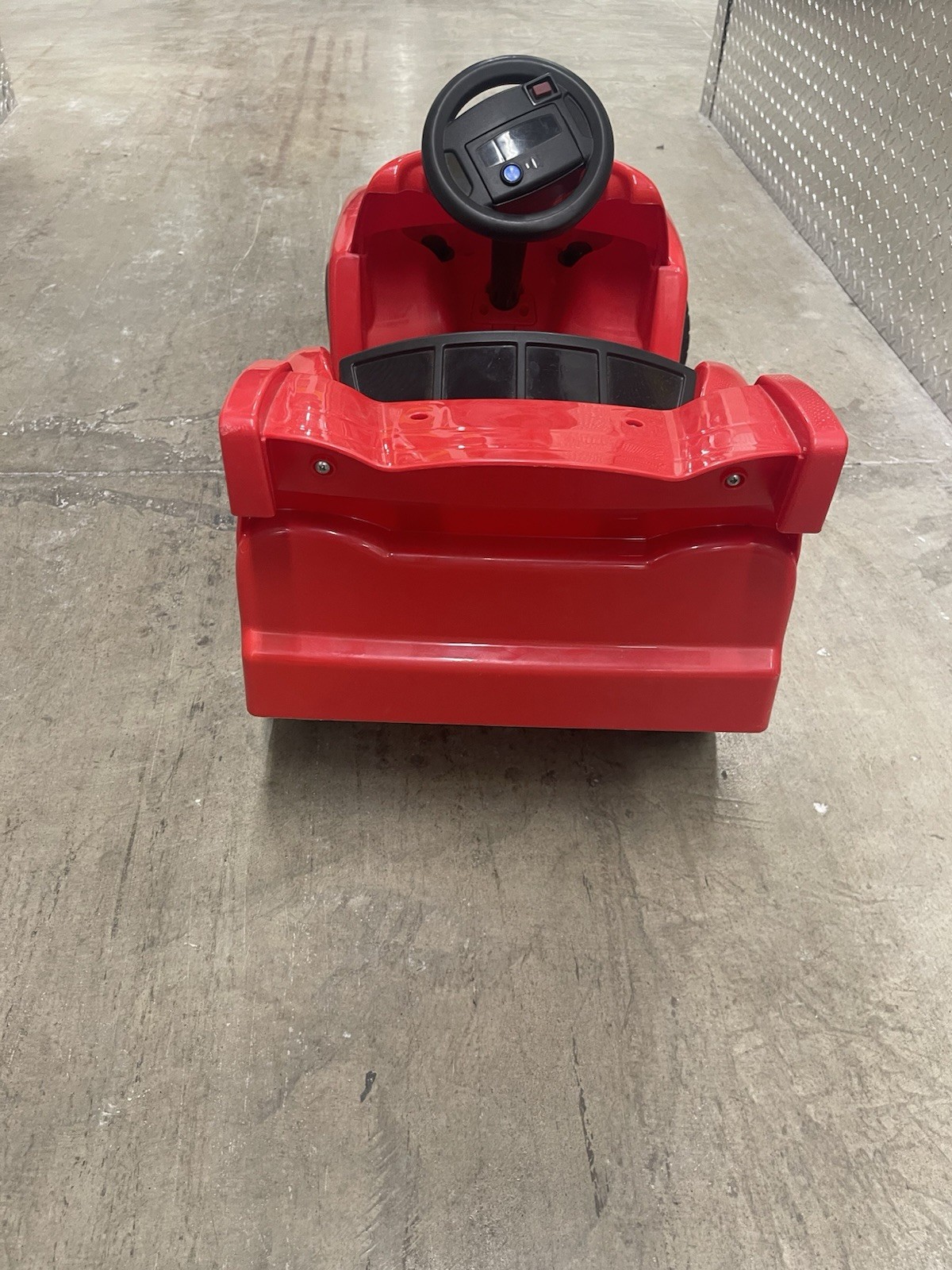 Rare Power Wheels Fisher Price Lil Lighting McQueen CARS Ride On Needs Battery