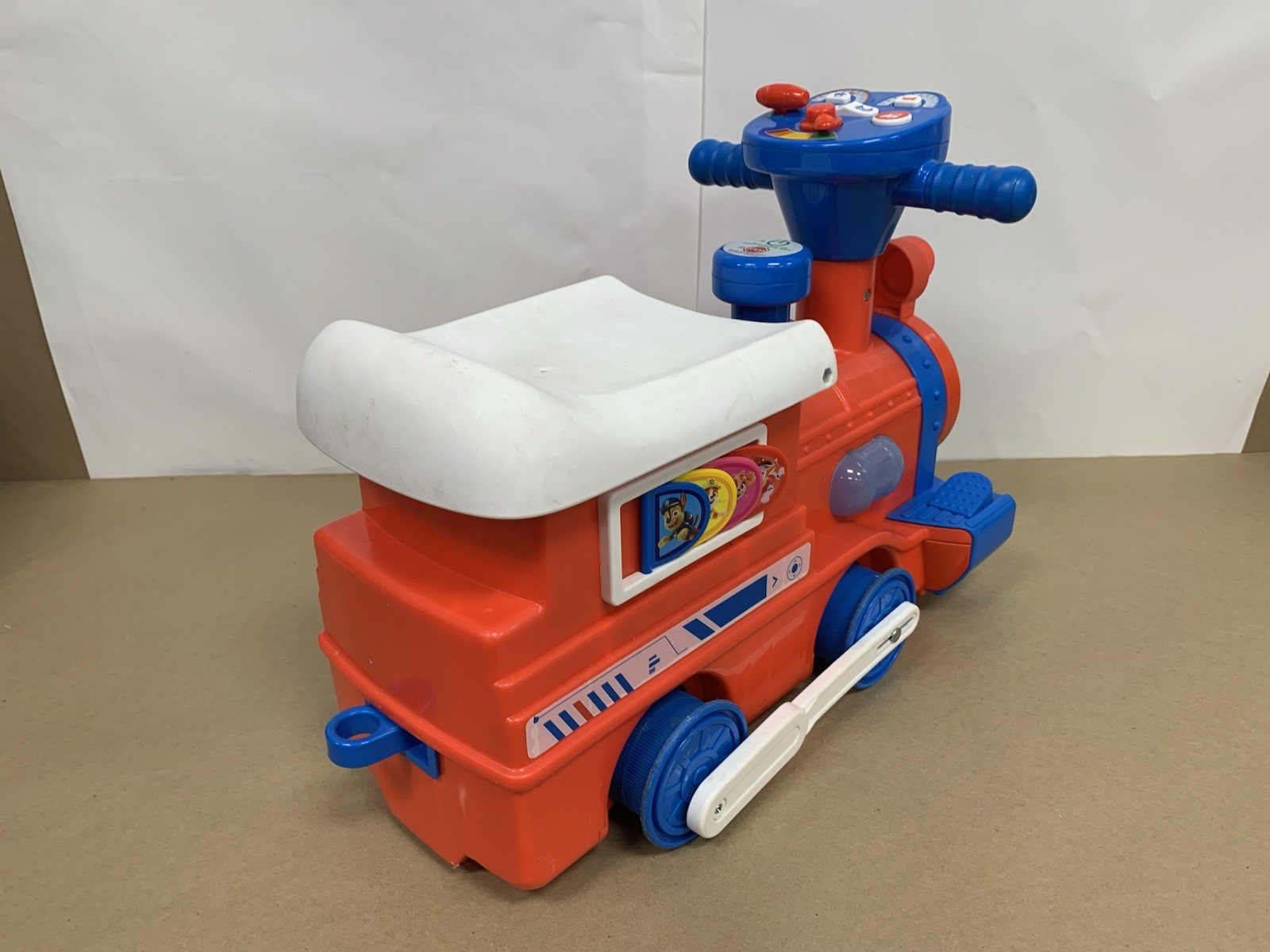 Retired Paw Patrol 6-Volt Powered Ride On Train Locomotive Caboose Tracks