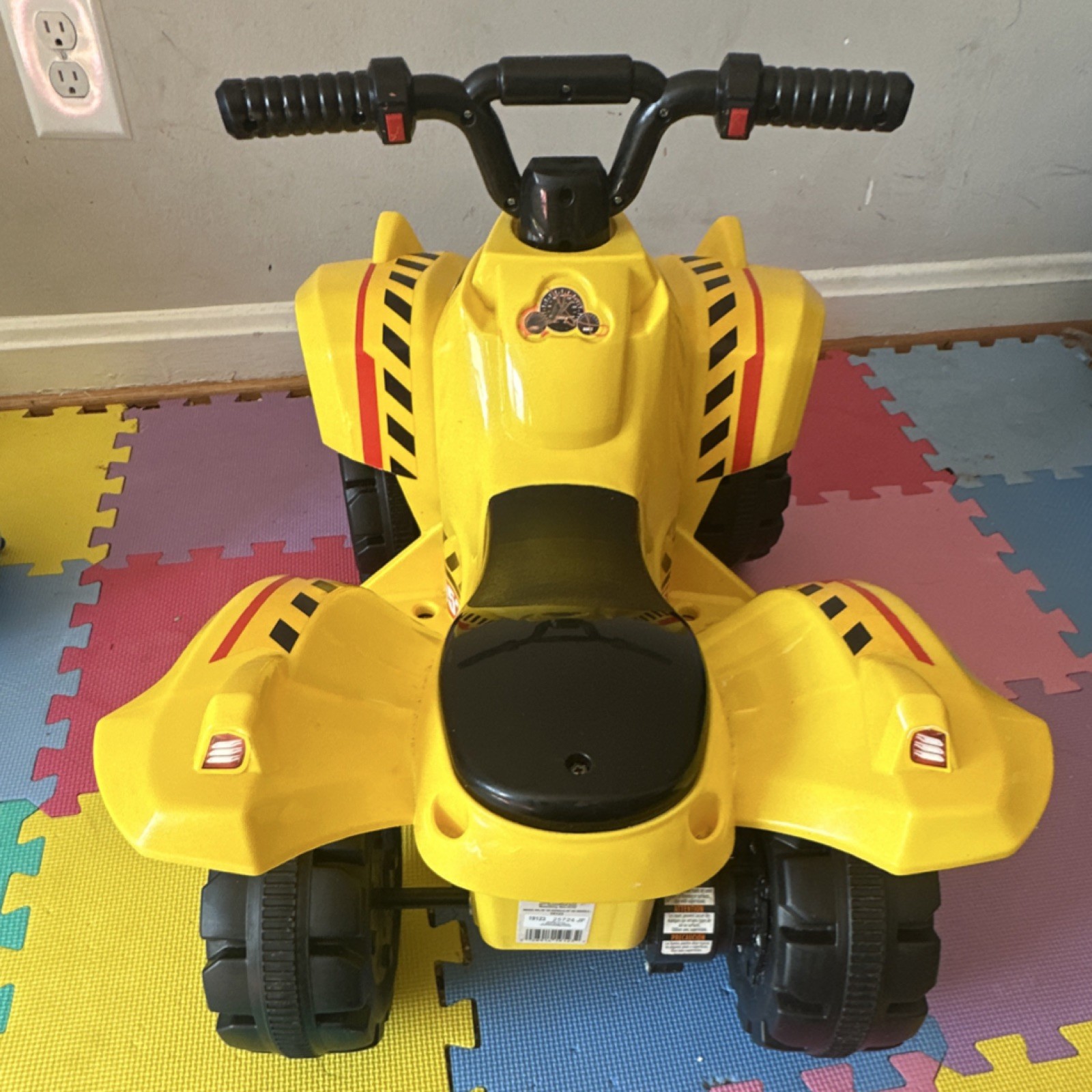 Carrito Tonka Battery Operated Ride-On ATV Yellow Model 19123 Trucks Theme 2021