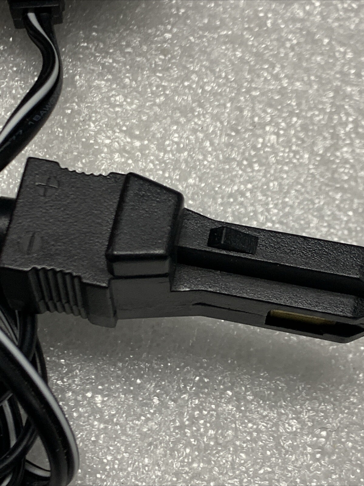 Fisher Price Power Wheels 00801-0675 Class 2 Battery Adapter Charger 12V OEM