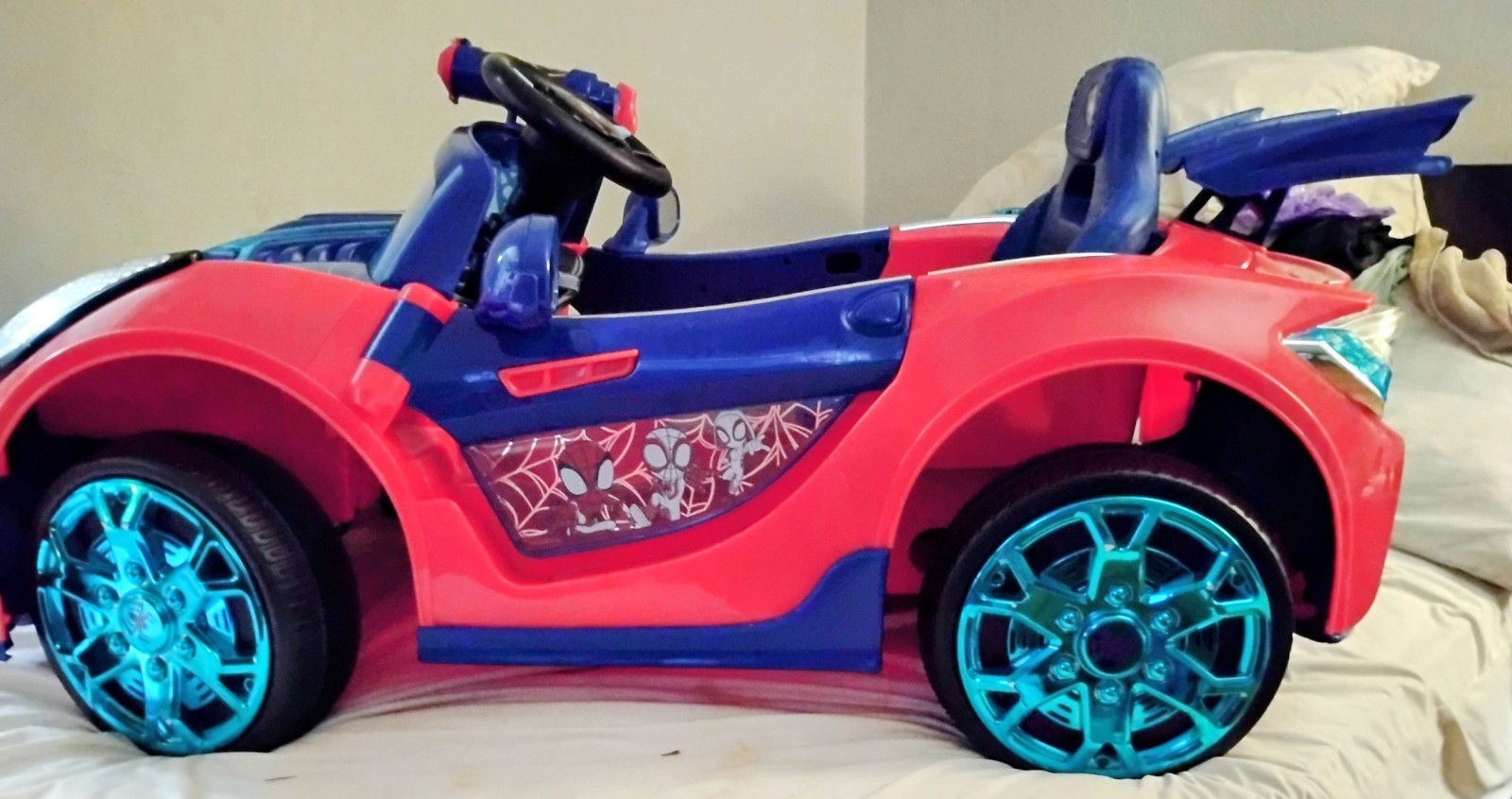 Kids Spider-Man Superhero Battery-Powered Vehicle w/ Authentic Graphics, Ages 3+