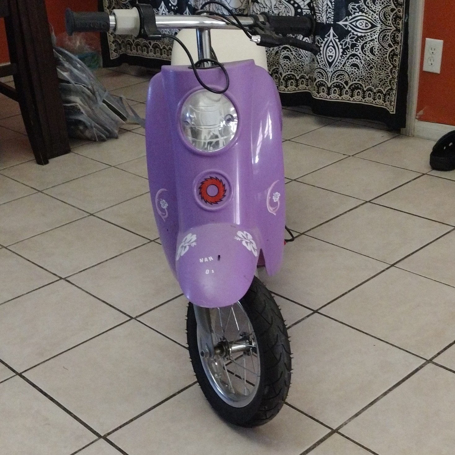 Razor Purple Battery Operated Ride-On Scooter 8-11 Years Flower Design