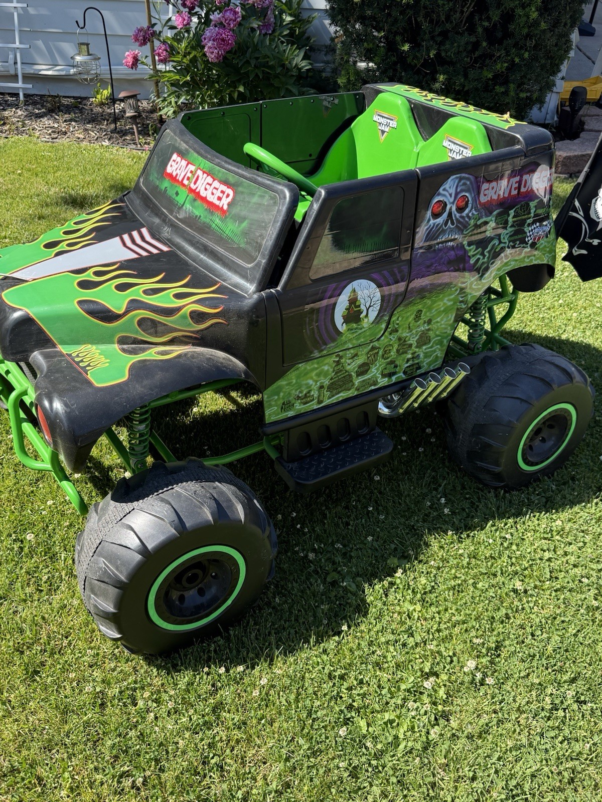 24 Volt Grave Digger Power Wheels