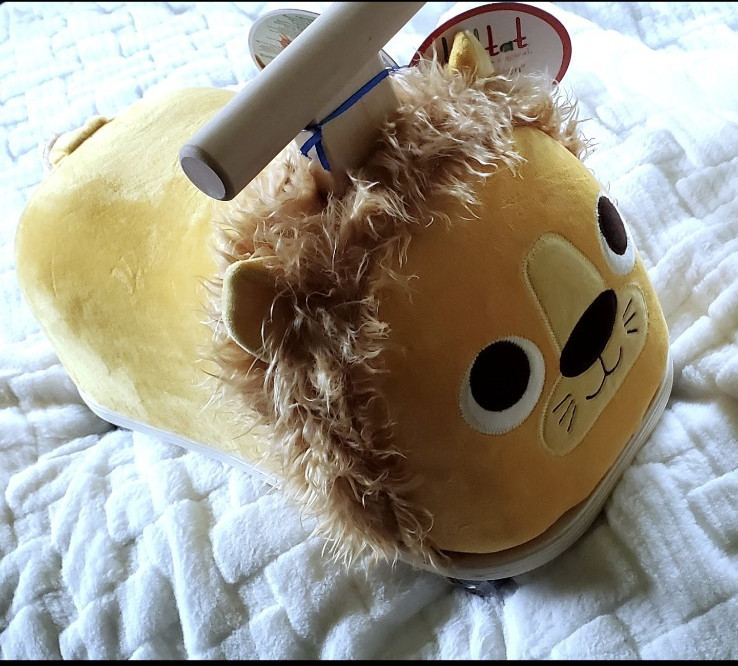 Battat Rollin’ Lion Ride-On