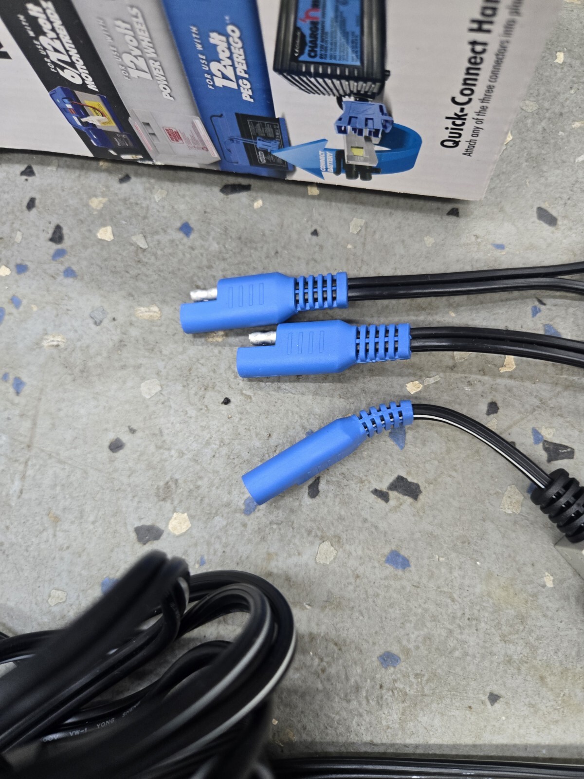 Schumacher Charge N Ride CR1 Universal Charger For Ride On Toys – 3 Connectors