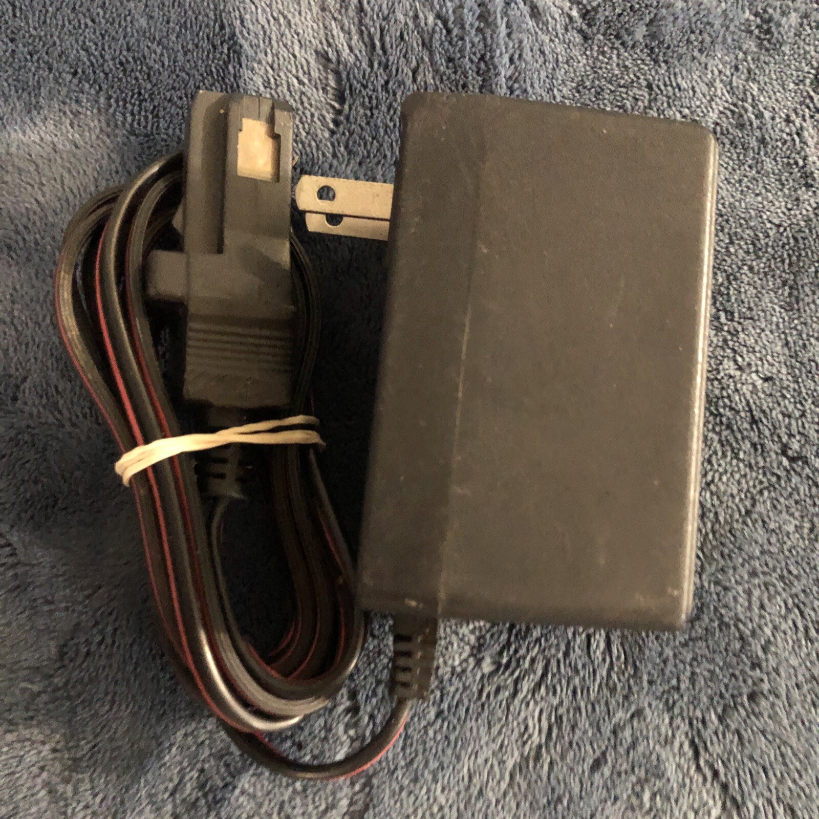 Fisher-Price Power Wheels Model C-12150 12 Volt DC Battery Charger 00801-0972