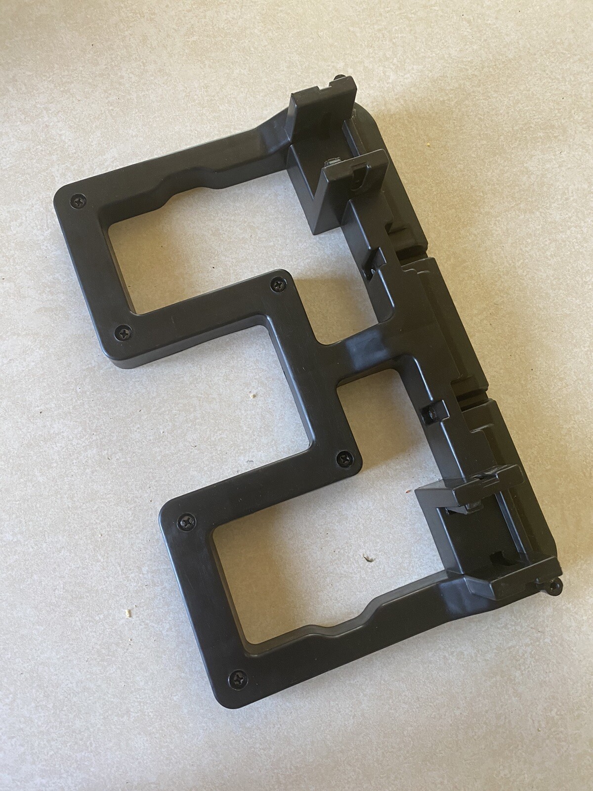 Disney Princess Mercedes: Action Wheels: Undercarriage Plastic Bracket