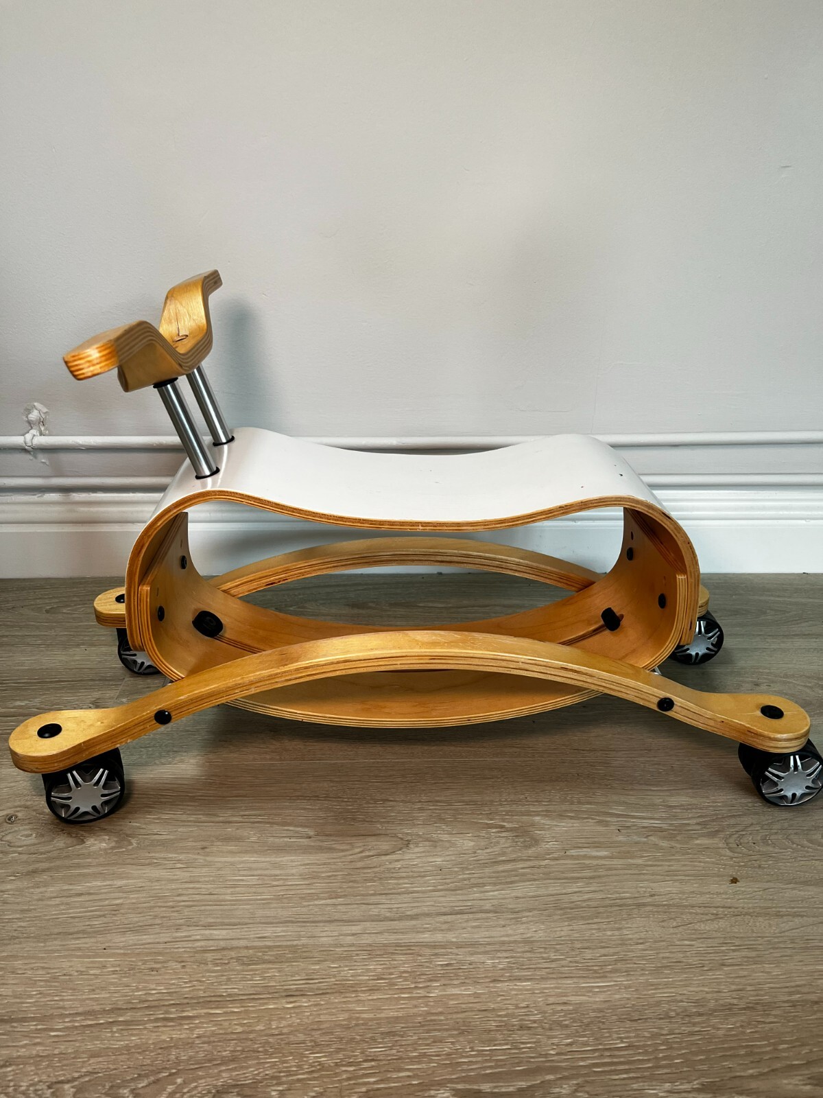 Wishbone Flip 2 in 1 Rock & Roll Ride-On