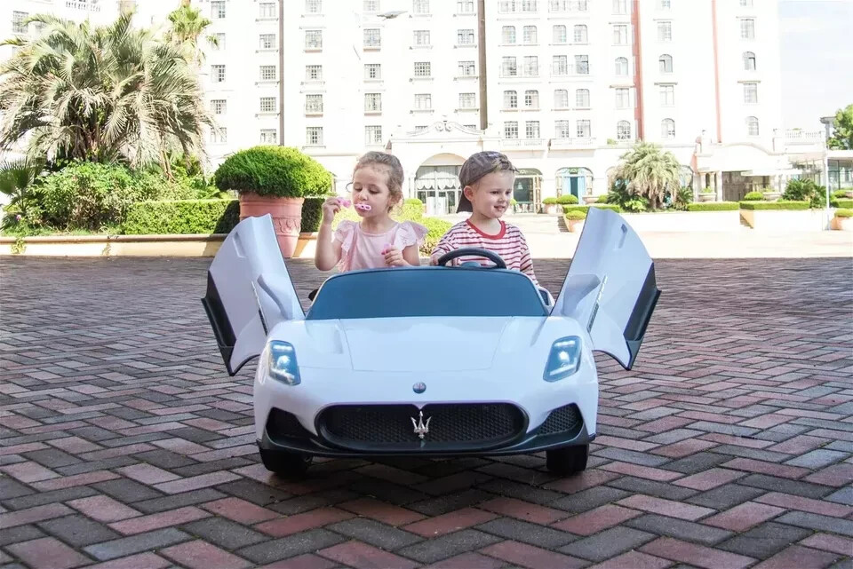 Freddo 4×4 Maserati MC20 2 Seater Ride on Car for Kids (White)
