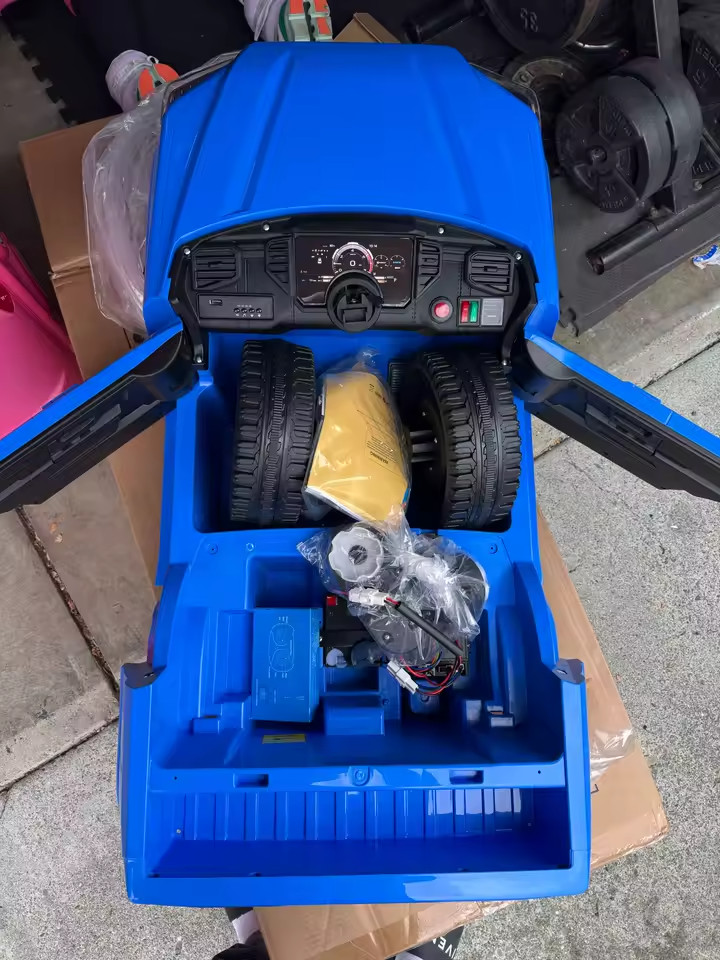 12V Toyota Ride On Truck 4Runner Tacoma Electric Remote Control With Safety Belt