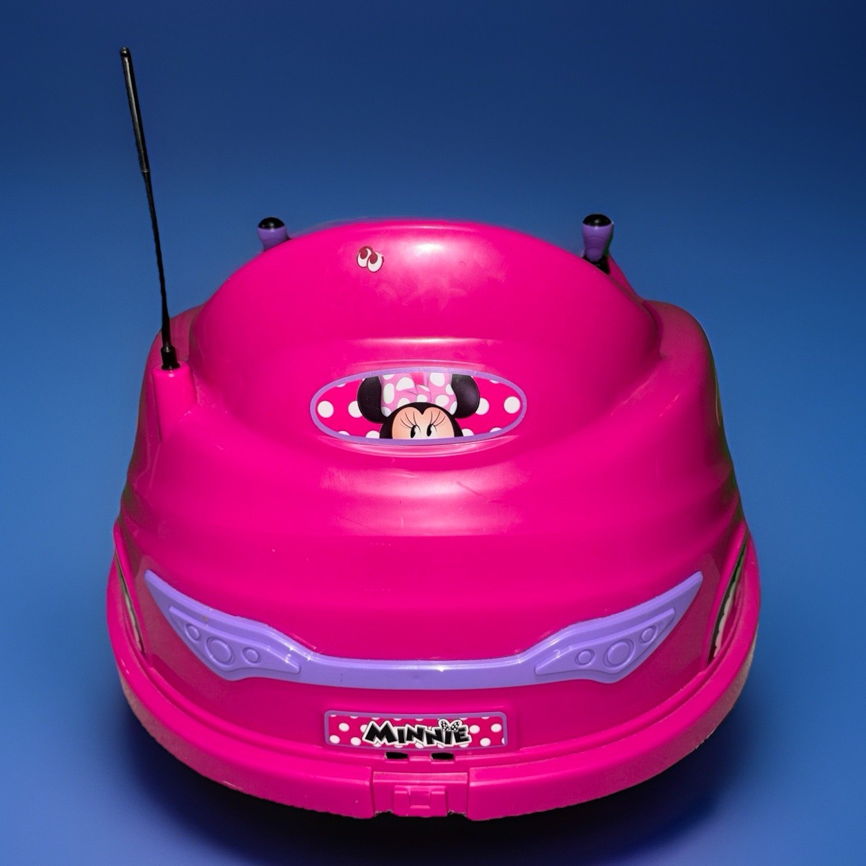 Disney’s Minnie Mouse 6V Bumper Car, Battery Powered Ride on by Flybar