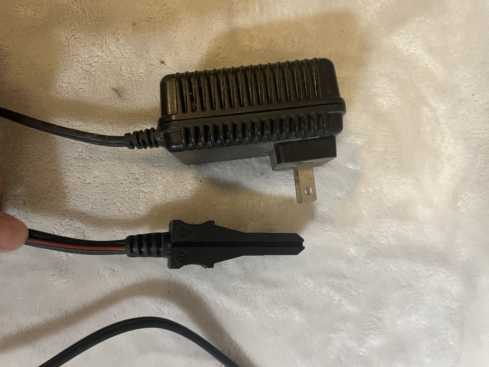 SafeAMP SACPW12 12V Charger for Power Wheels Gray Battery