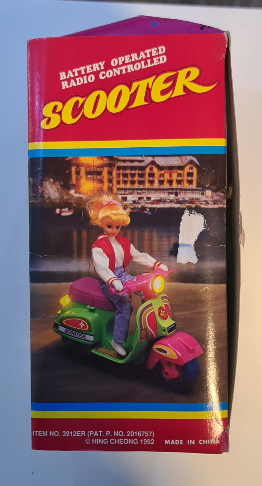 Vintage 90s Fashion Doll with Scooter UNTESTED check fotos for cond. battery op.