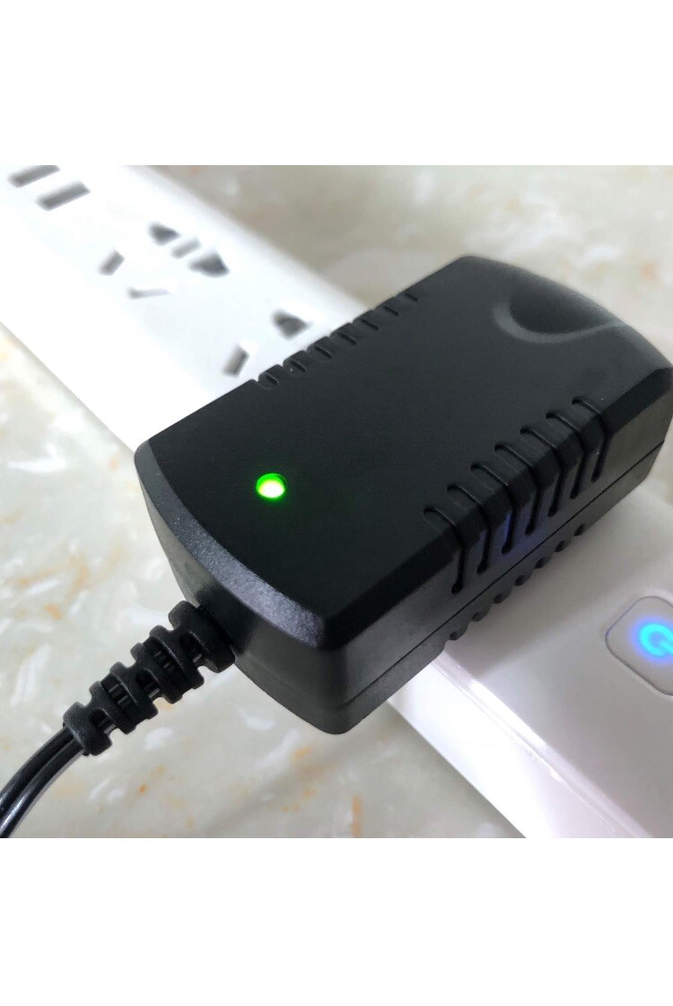 6V 1A Battery Charger KId TRAX Toys Red Square Plug Type B Connector BMW X6