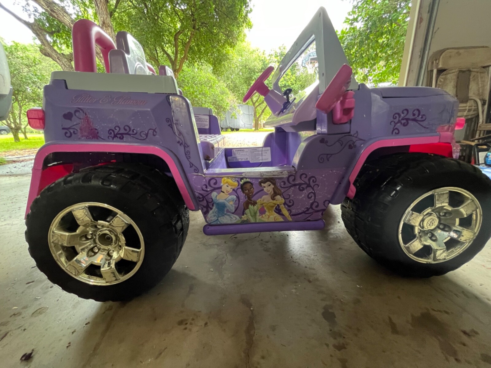 Toyota FJ Cruiser Motion Trendz 12V Battery Ride on Car Toy Disney Princess