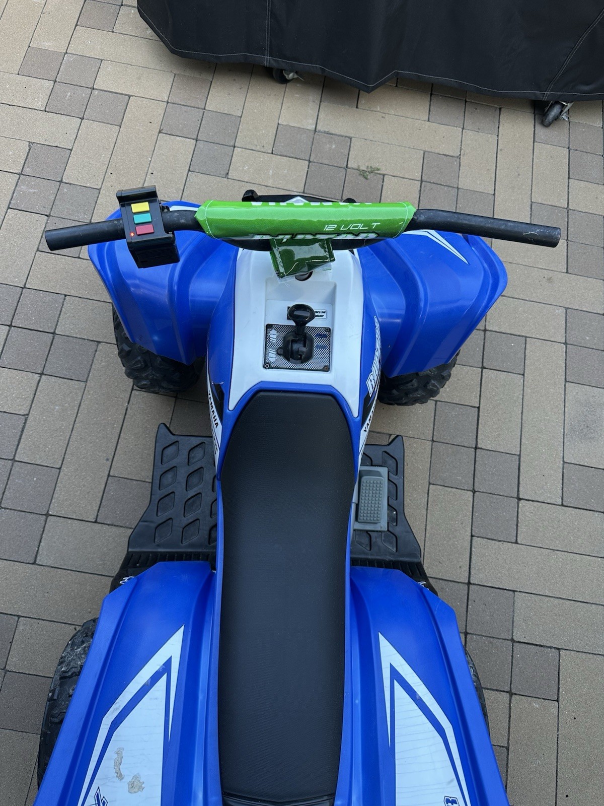 Yamaha EC-1818 Raptor ATV Battery Powered Ride-on – Blue and White