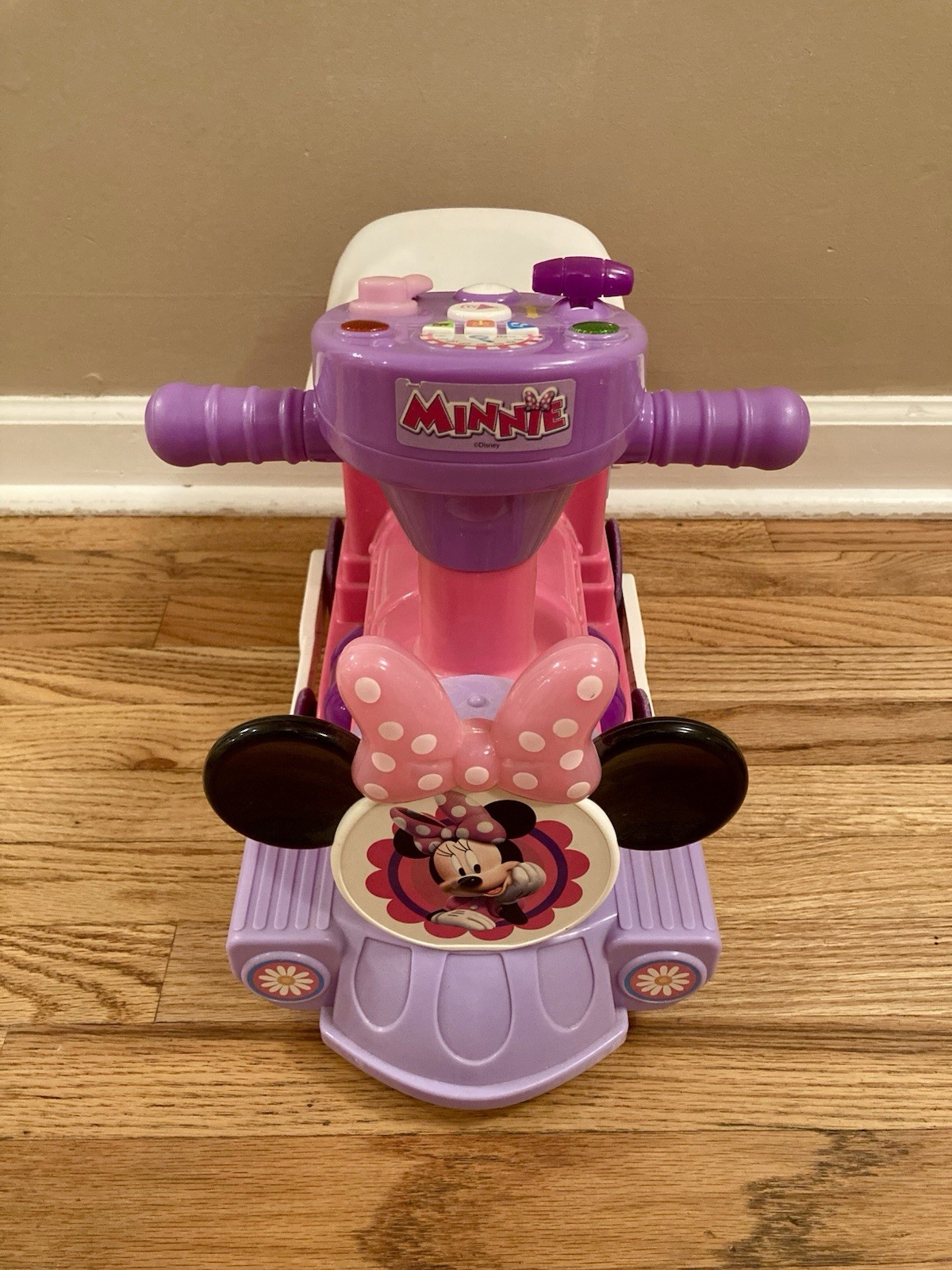 Kiddieland Disney Motorized Minnie Mouse Ride On Train W/ Track