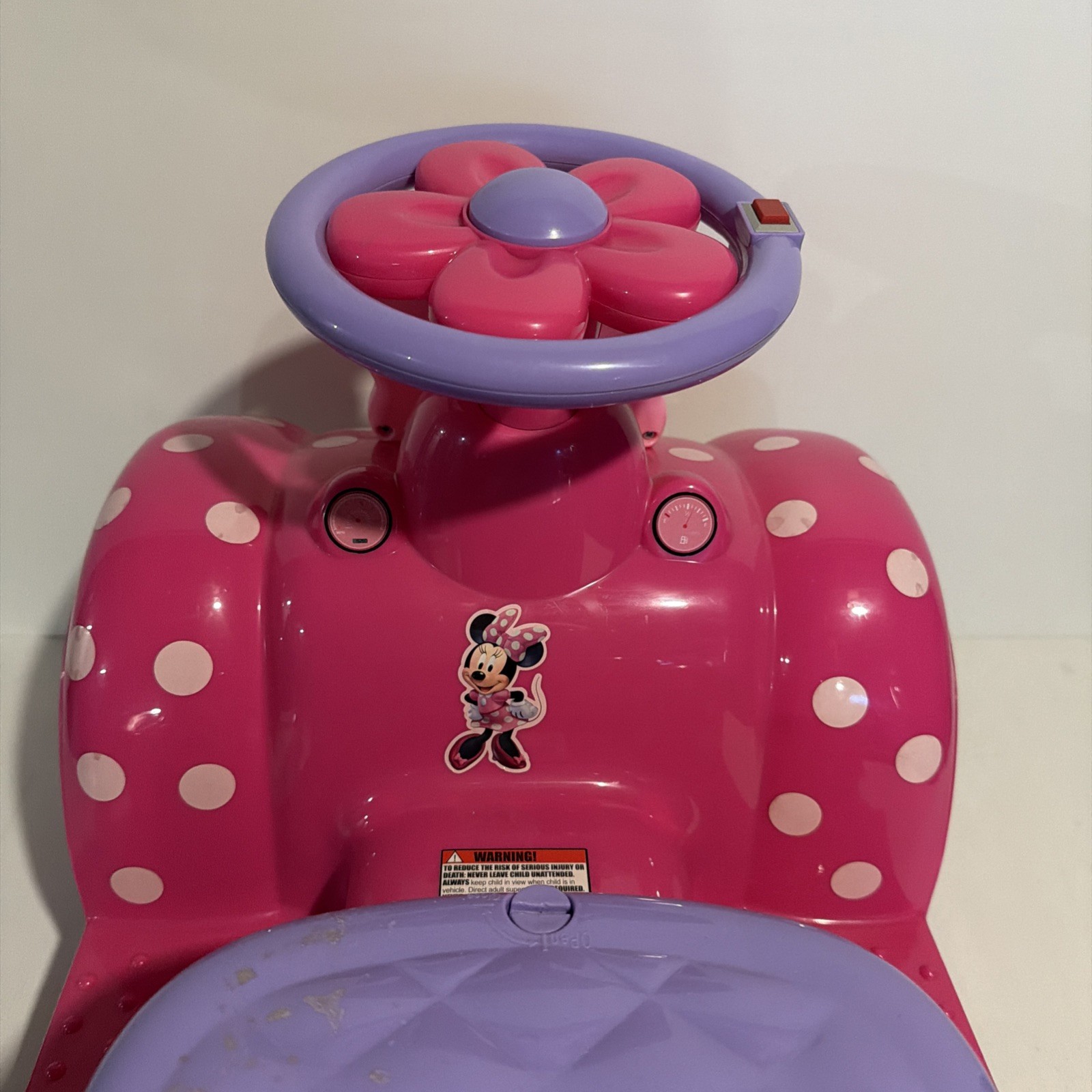 Minnie Mouse 6V Mobile Bakery Car Ride-On Disney Toy charger included ￼