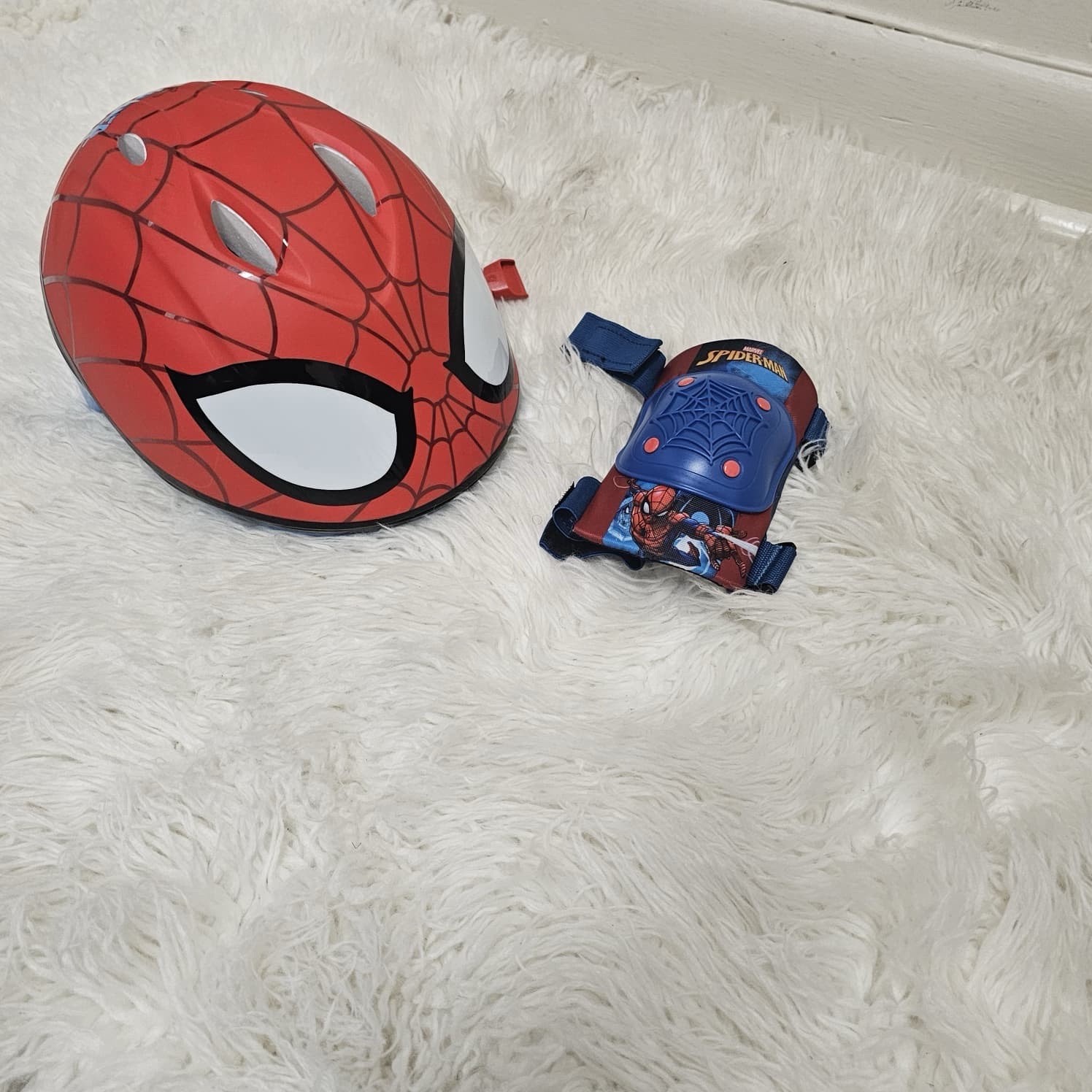 Kids Motorcycle Ride On Toy Spiderman Design Electric 6V Rechargeable Battery