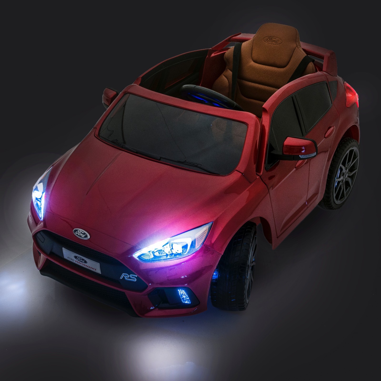SUPERtrax® Licensed Ford Focus® RS Kids Ride on Car – Race Red