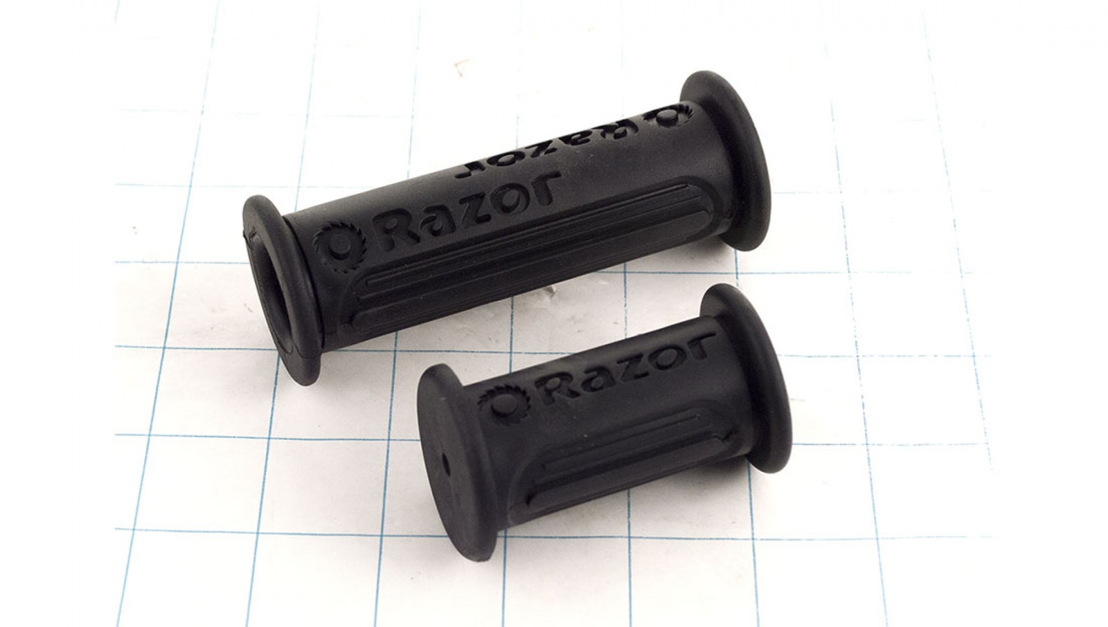 Ride on Part # W15125050025 – Razor – Pr200 Handlebar Grips (twist Gri